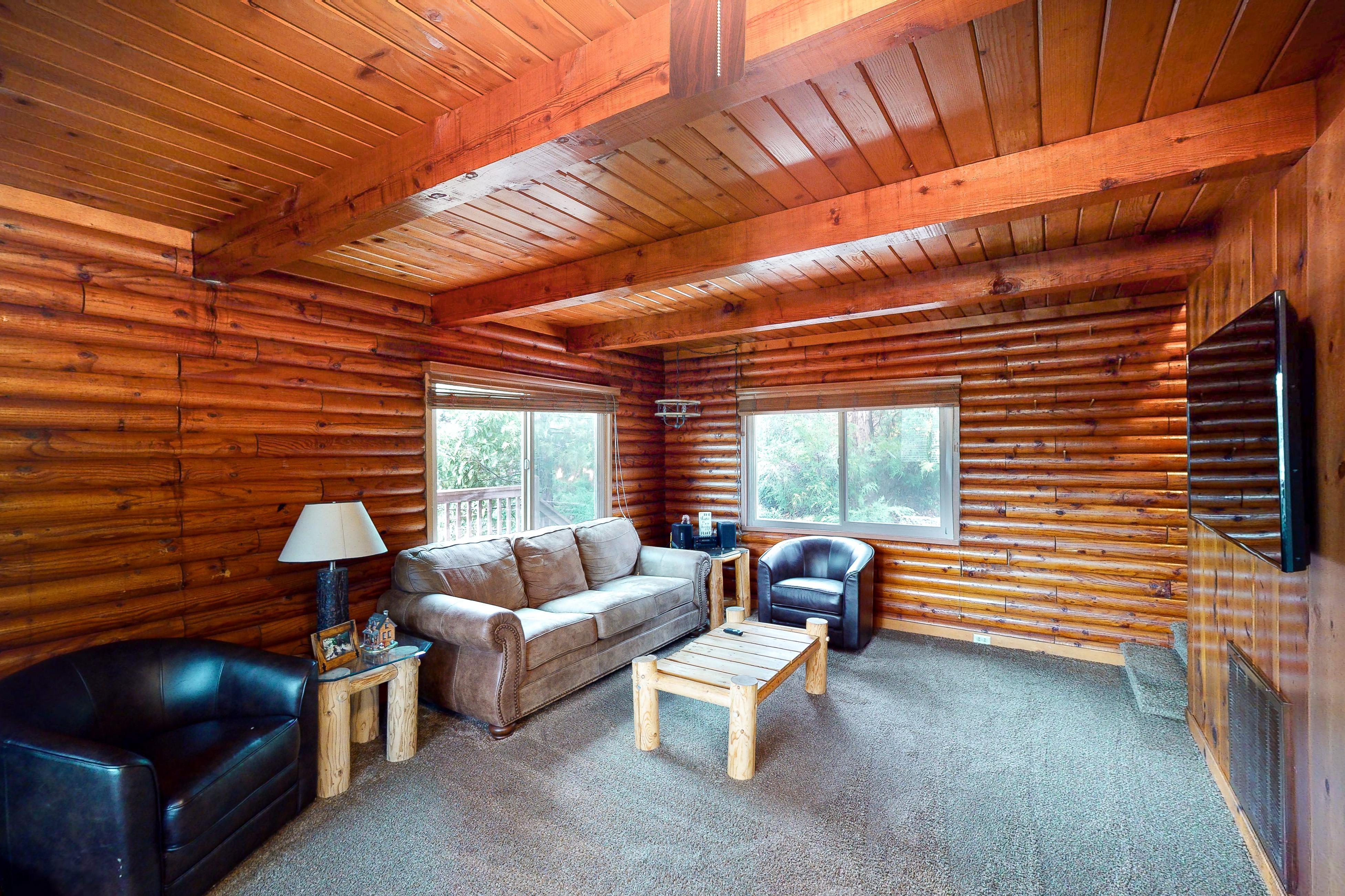 Harris Lakeview Cabin
