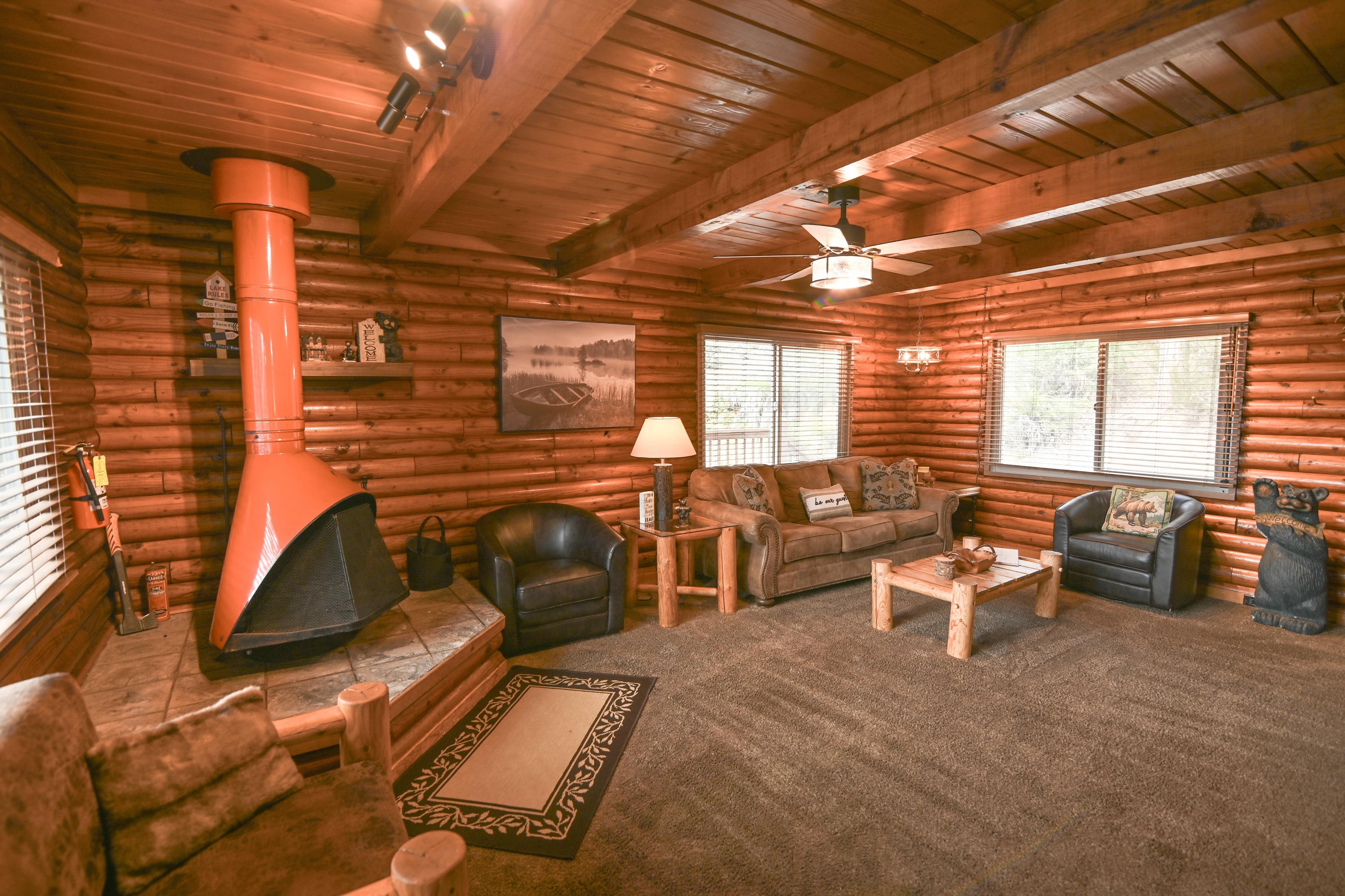 Harris Lakeview Cabin | Photo 1