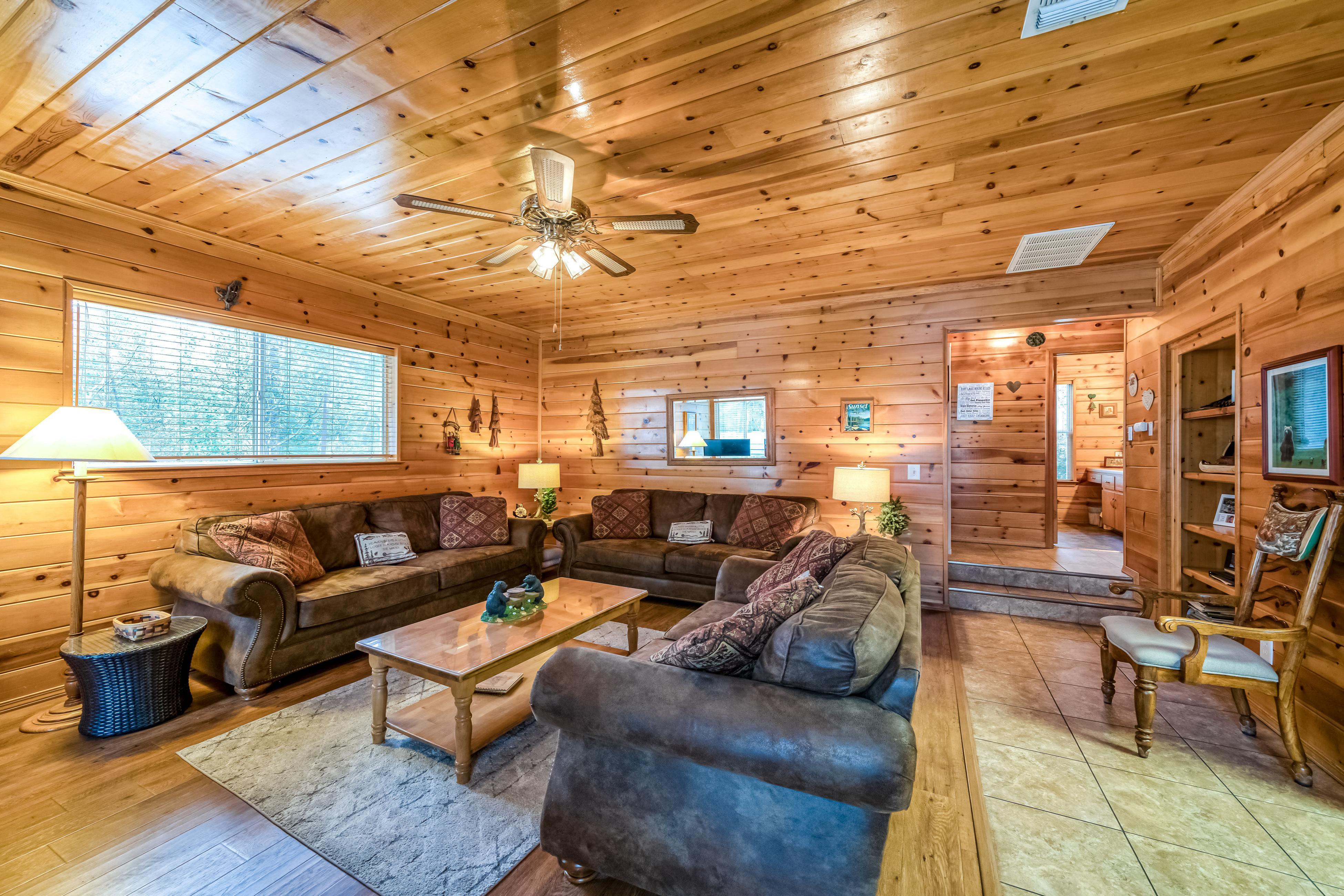 Black Bear Cabin | Photo 2