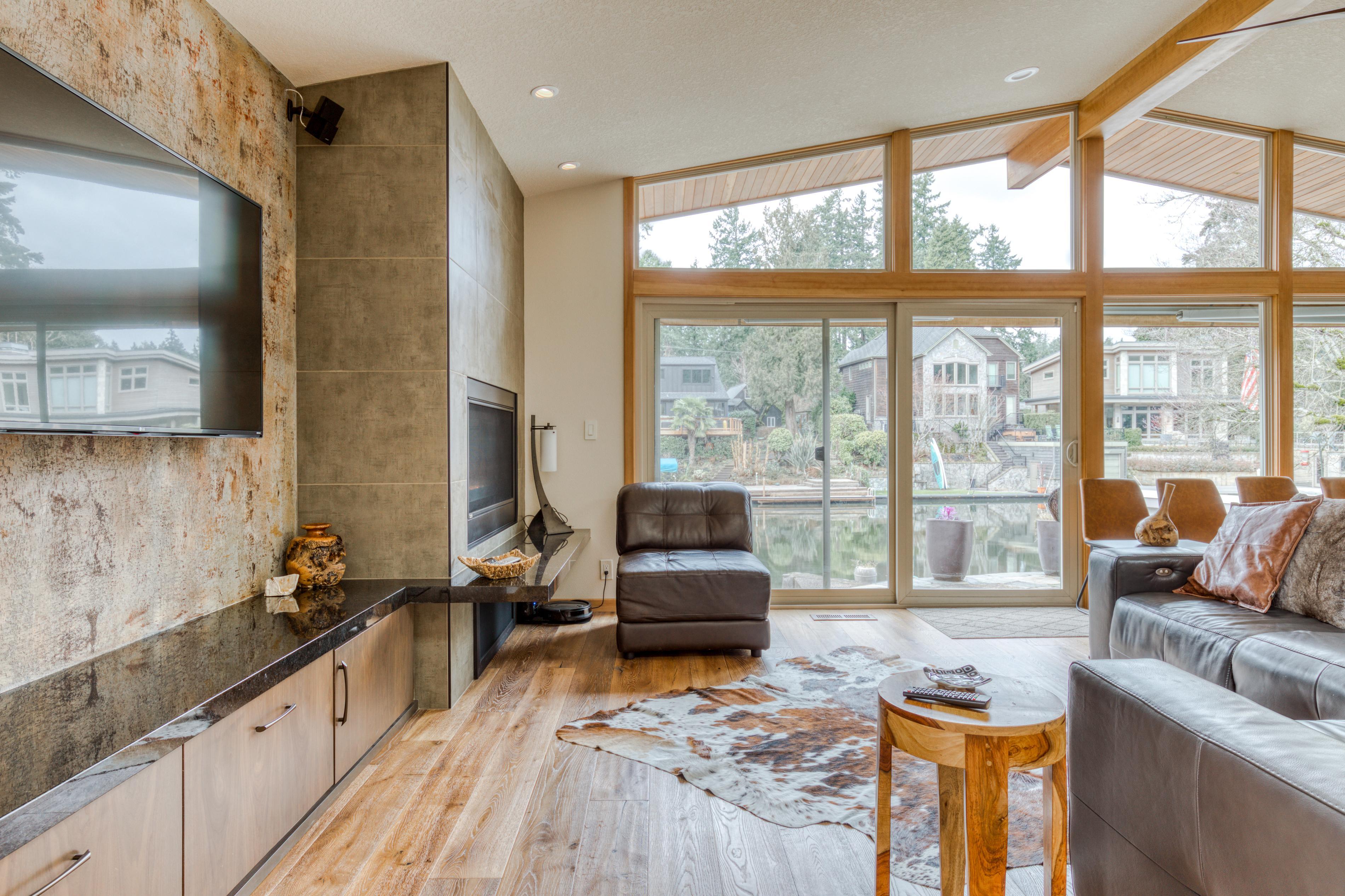 Luxury on the Lake 4