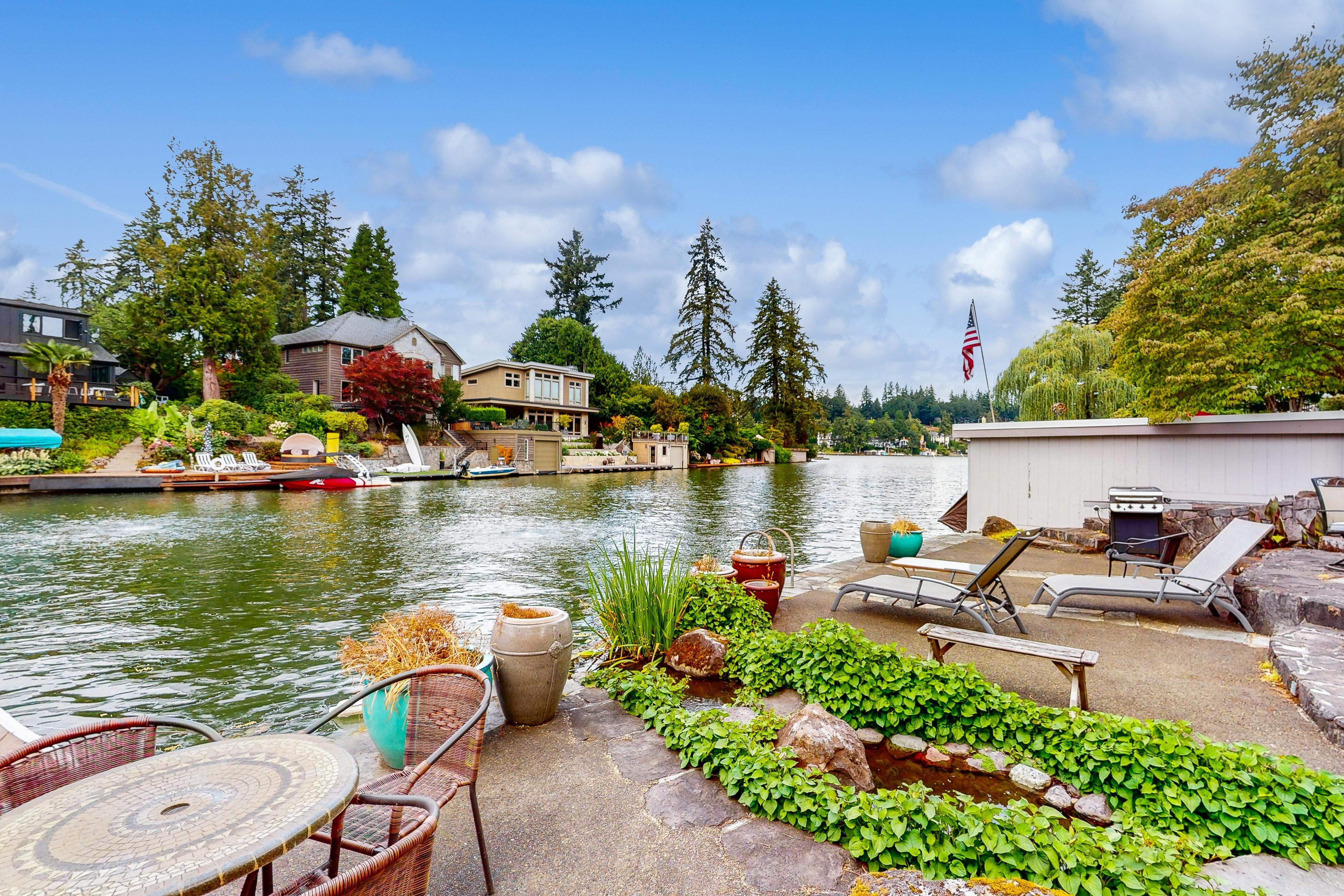 Luxury on the Lake 3