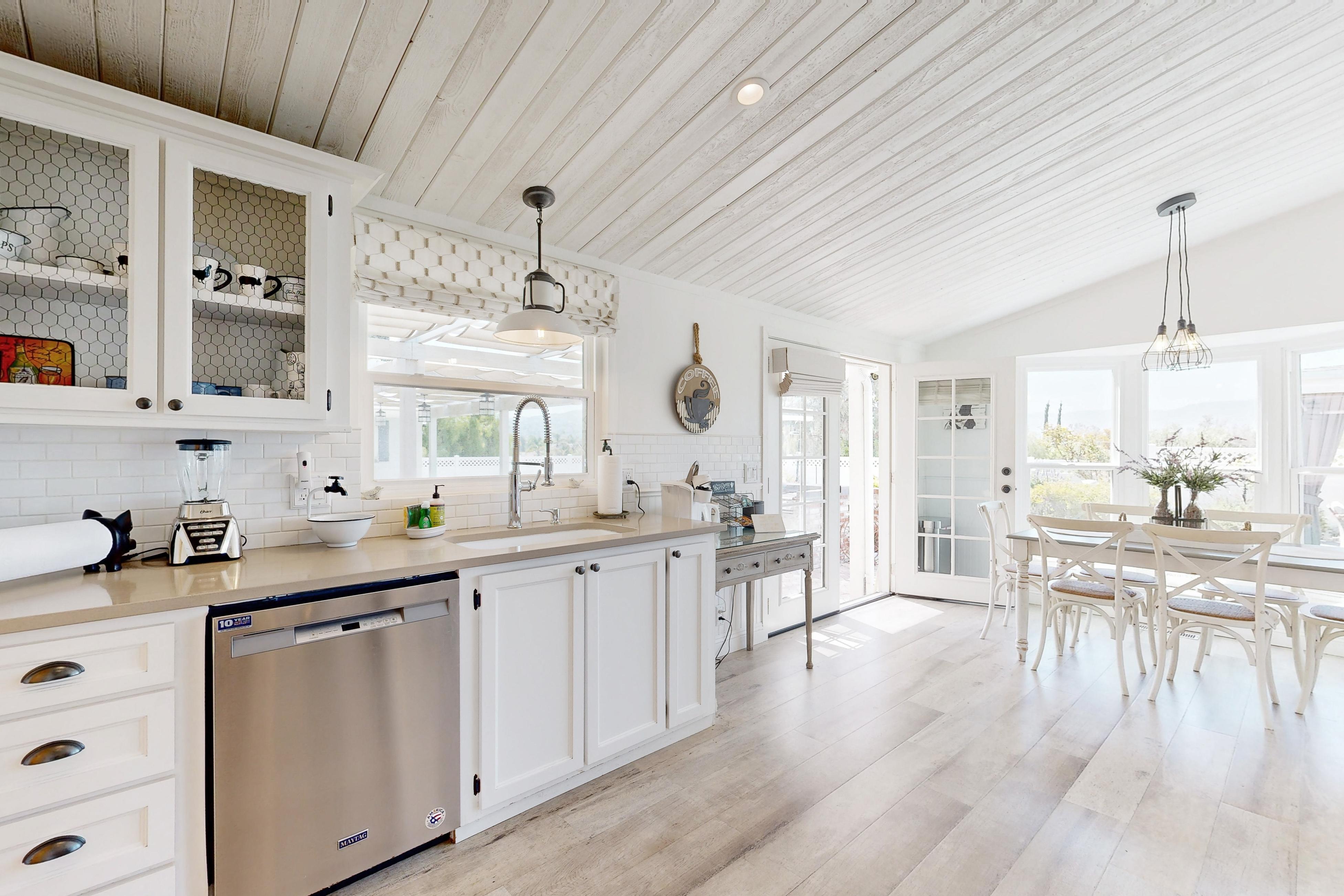 The Cottage Estate 6