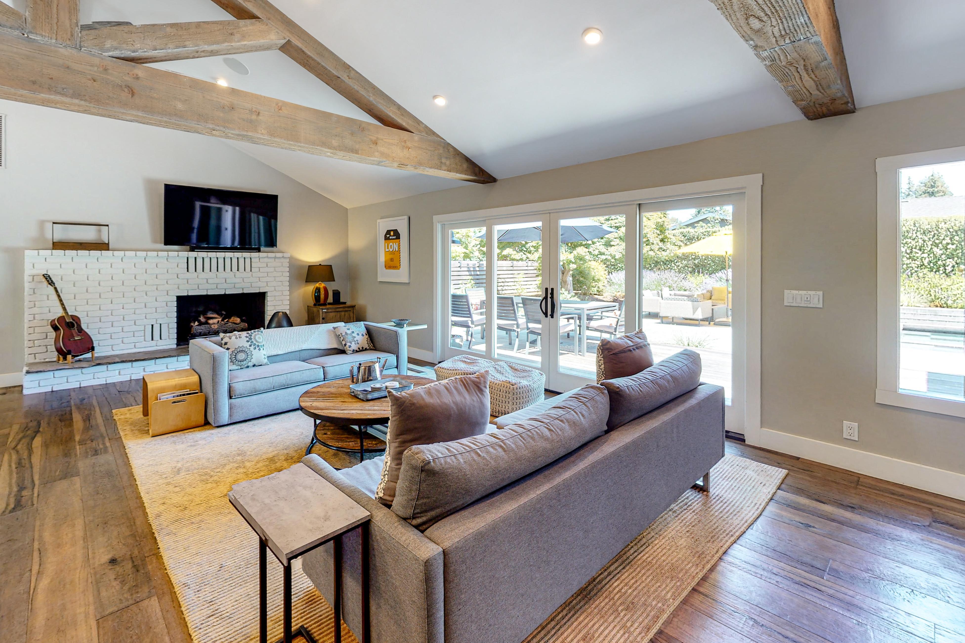 Modern Country Retreat close to Sonoma Plaza 4