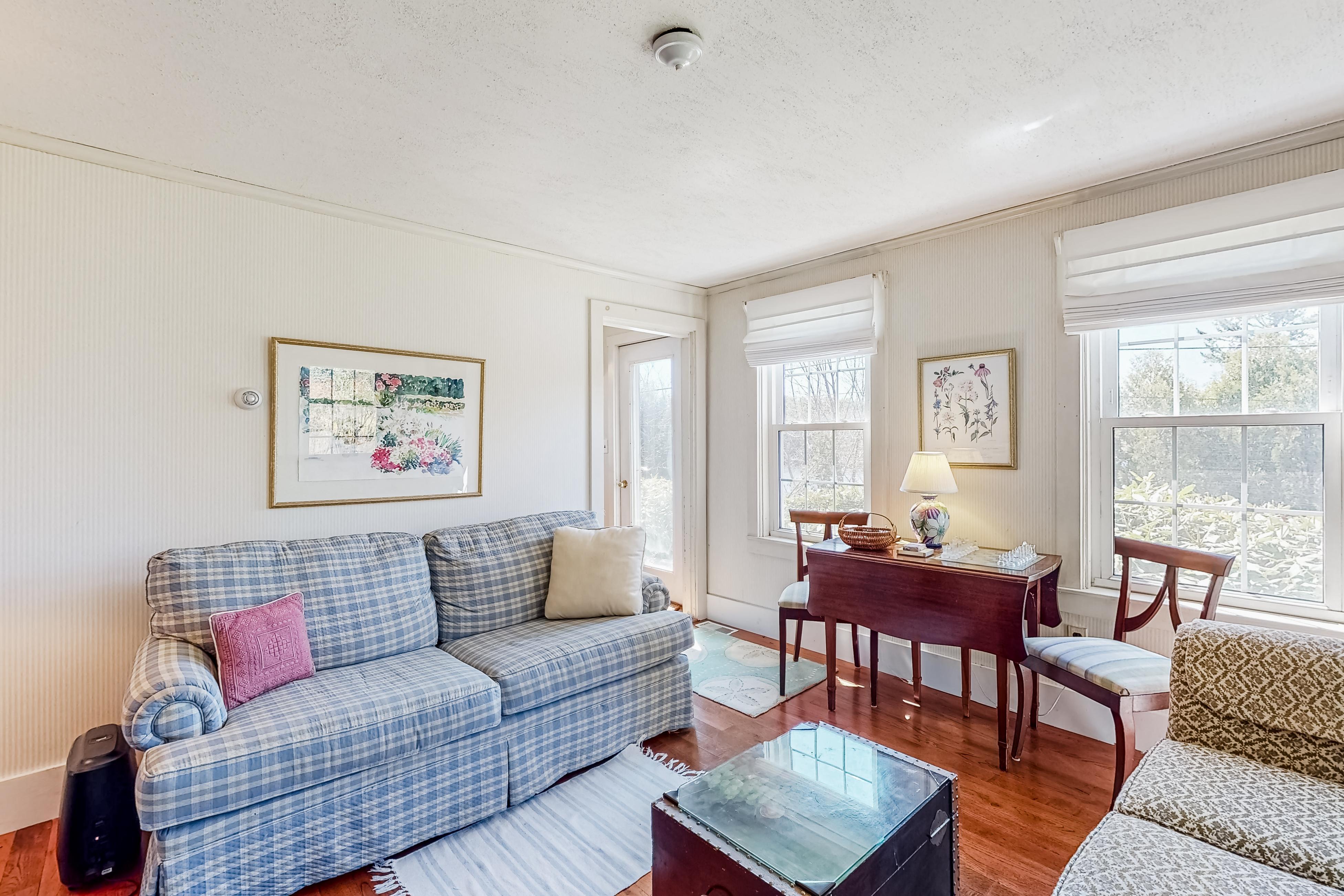 Blue Shutters Cottage 6