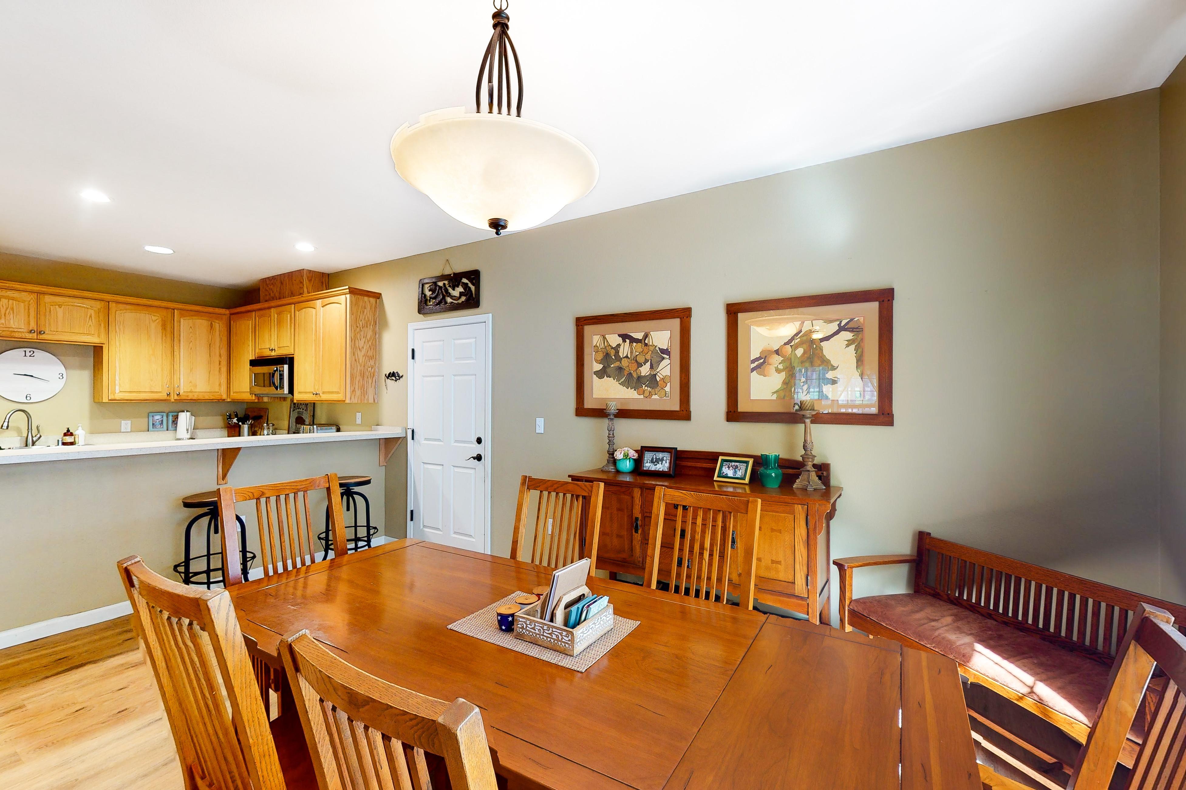 Northshore Lakeview Getaway 6