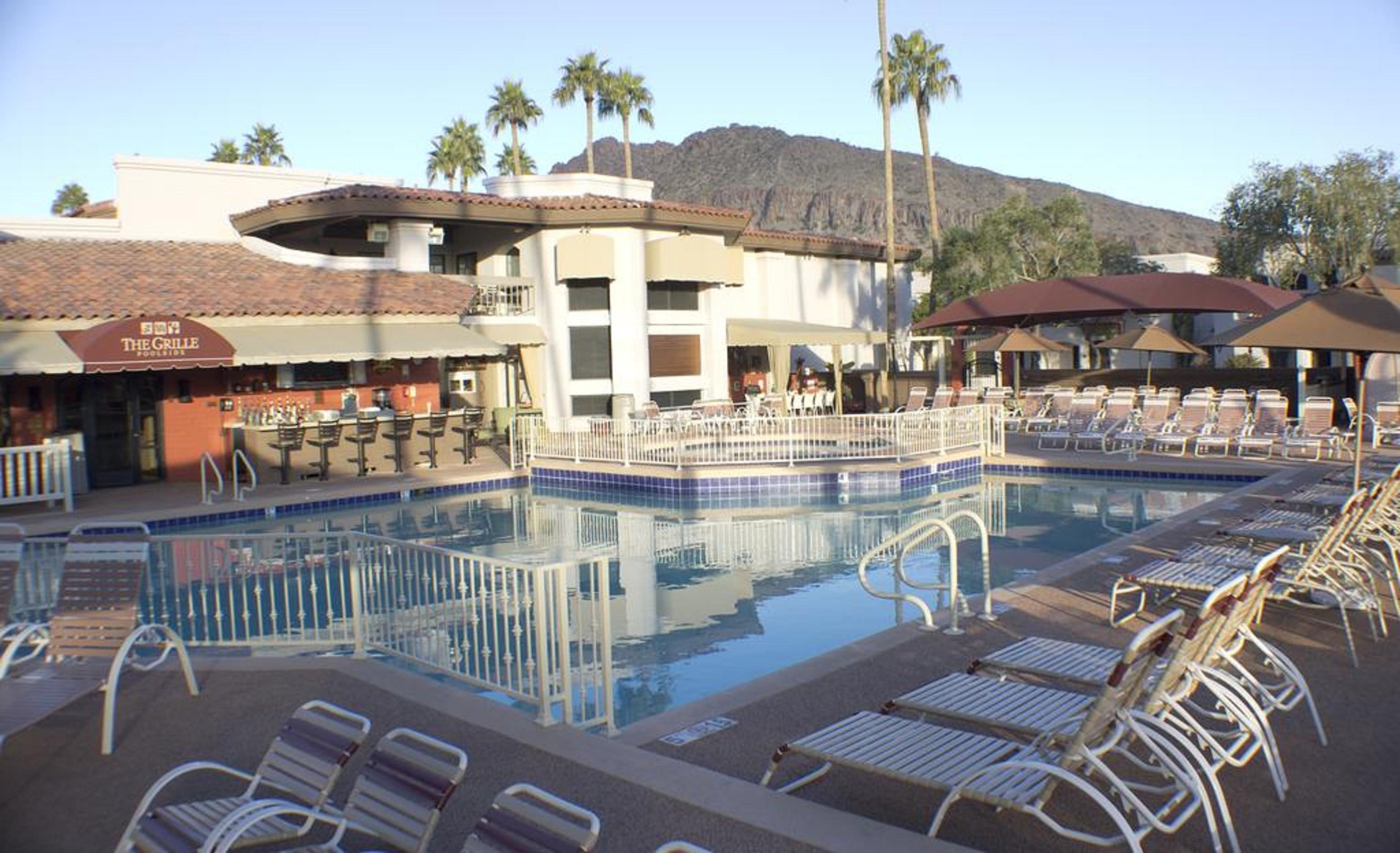 Scottsdale Inviting 2BR Condo with Outdoor Swimming Pool