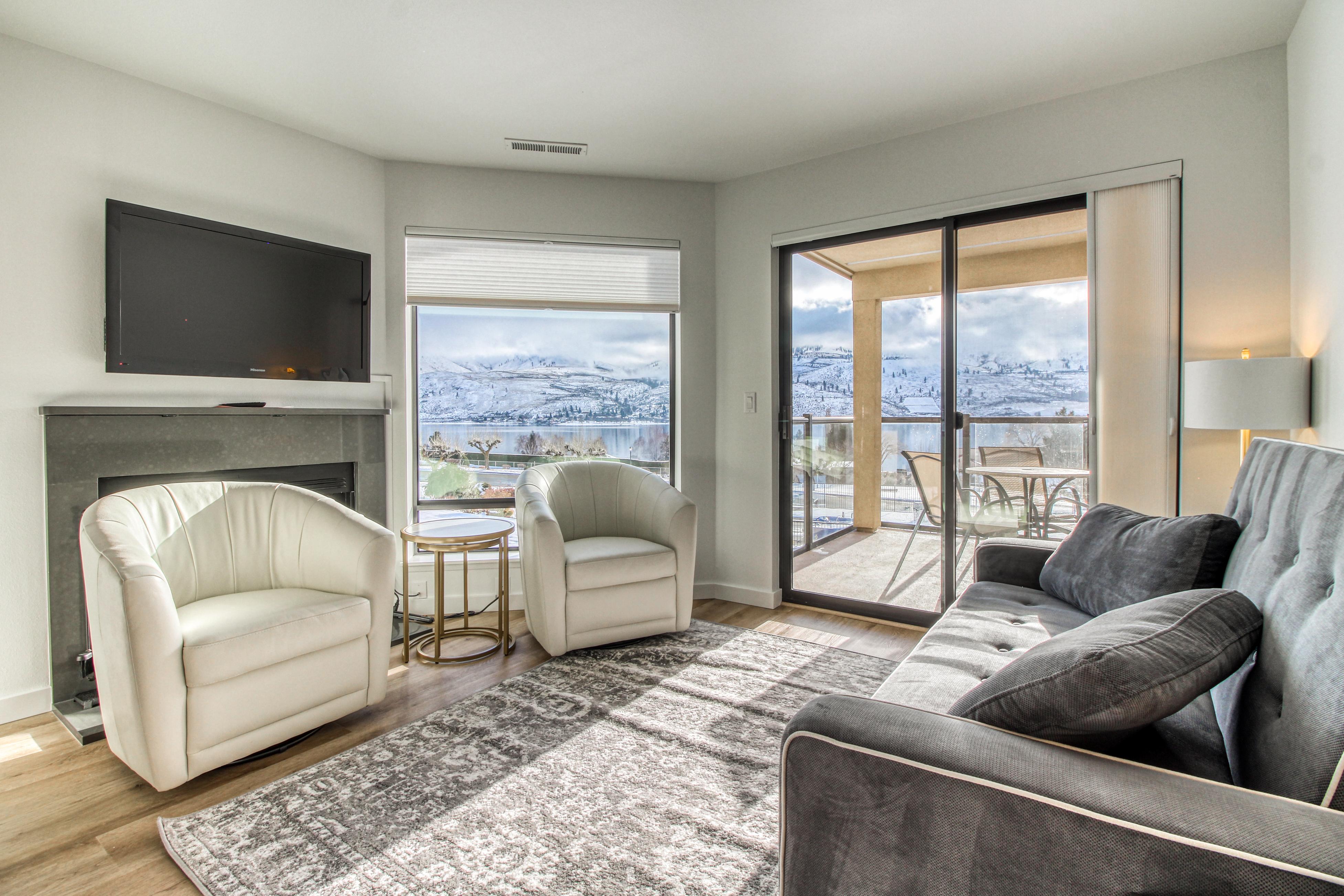 Lake Chelan Shores Luxury Retreat - 17-9