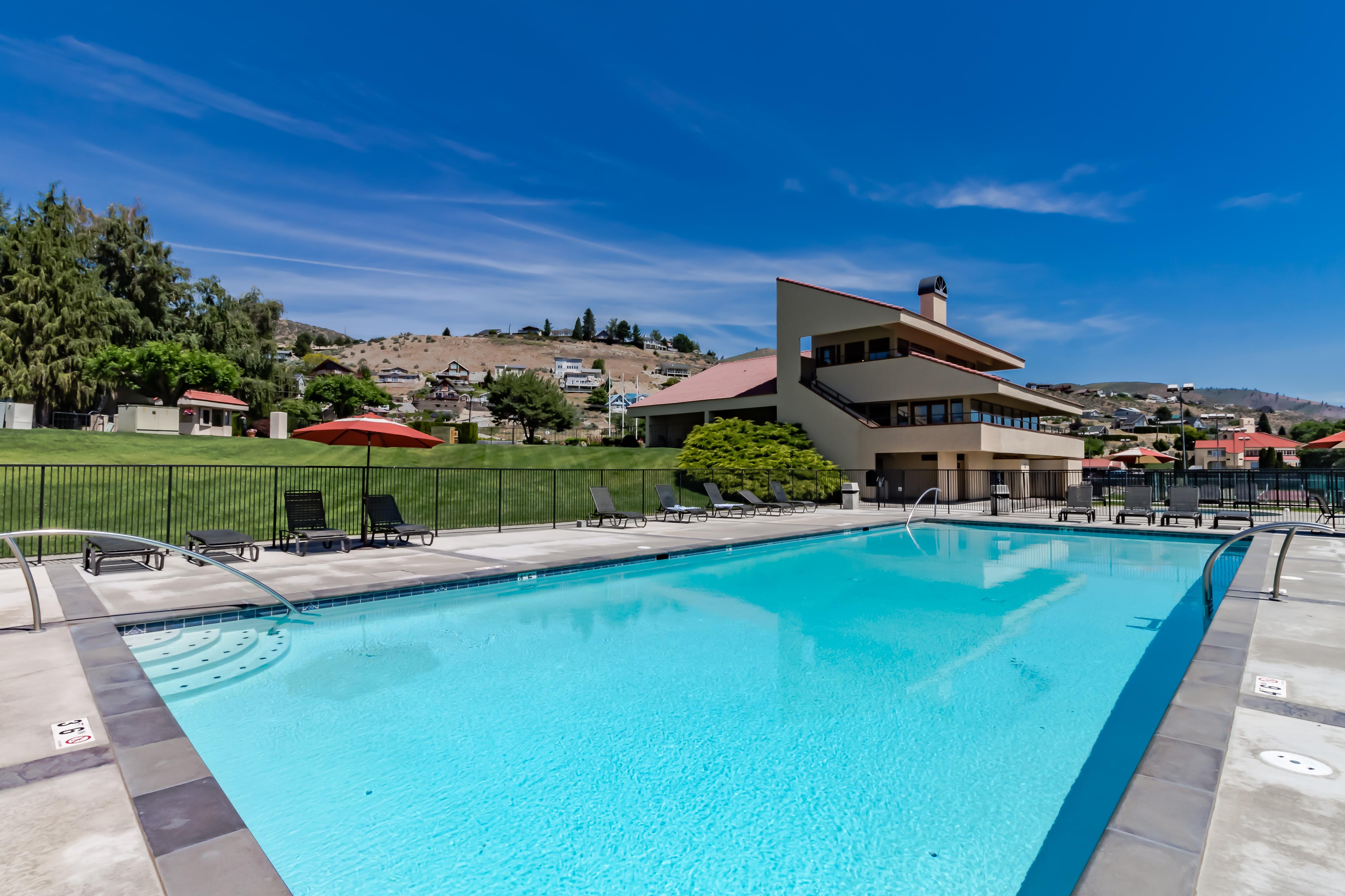 Lake Chelan Shores Luxury Retreat - 17-9 5