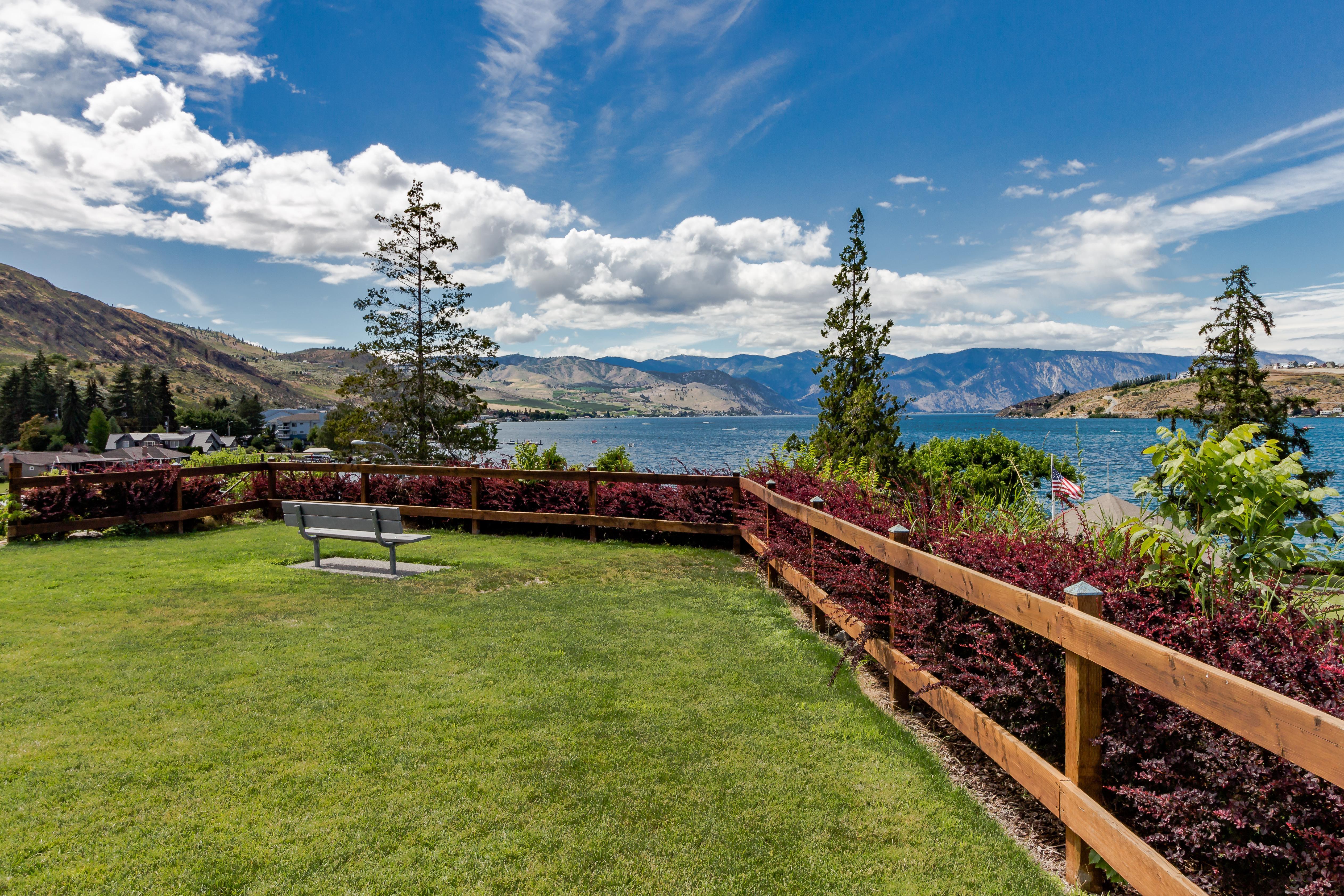 Lake Chelan Shores Luxury Retreat - 17-9 3