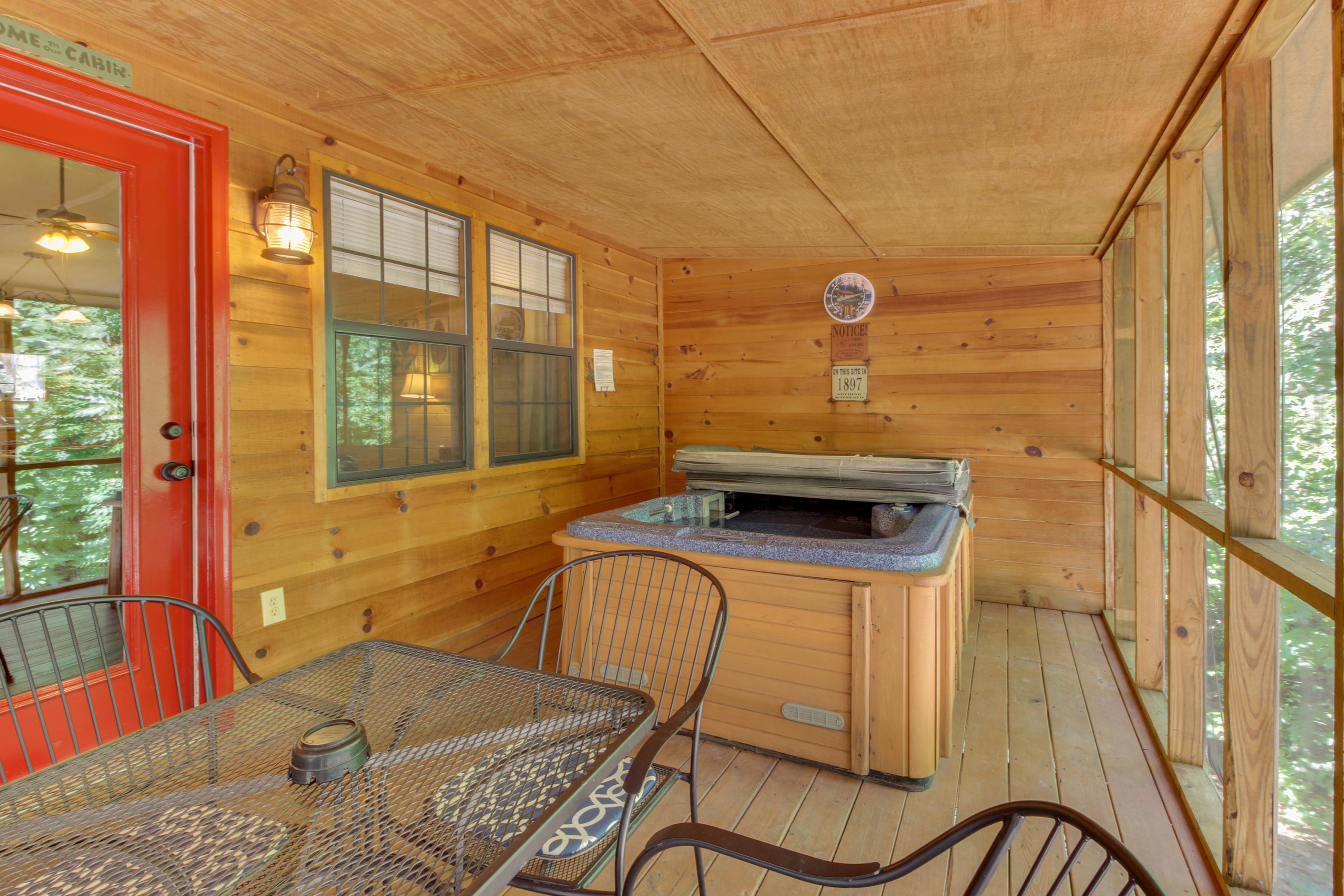 Lazy Acres Cabin | Photo 3