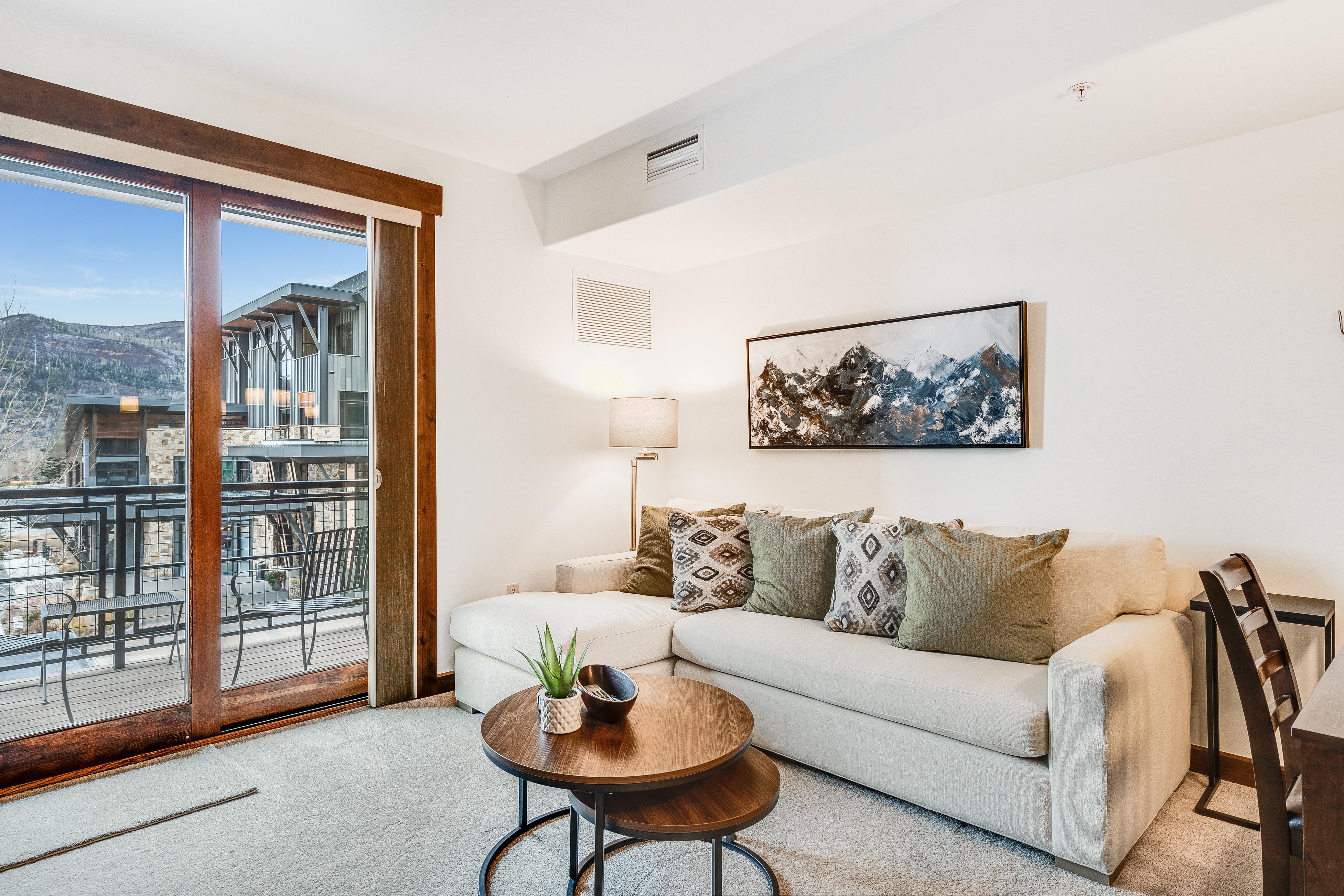 Trailhead Lodge 3110 5