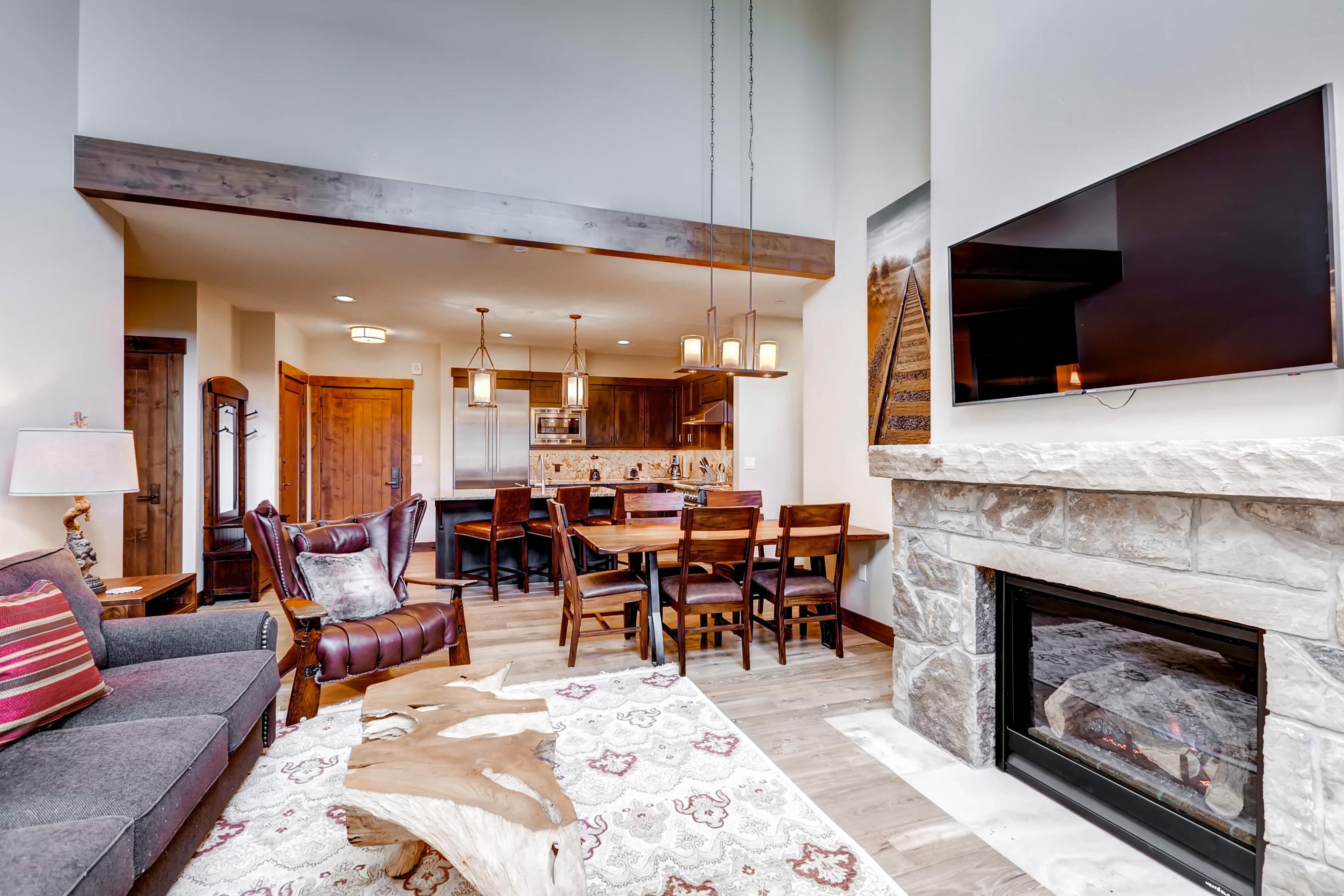 Water House On Main Street #6304