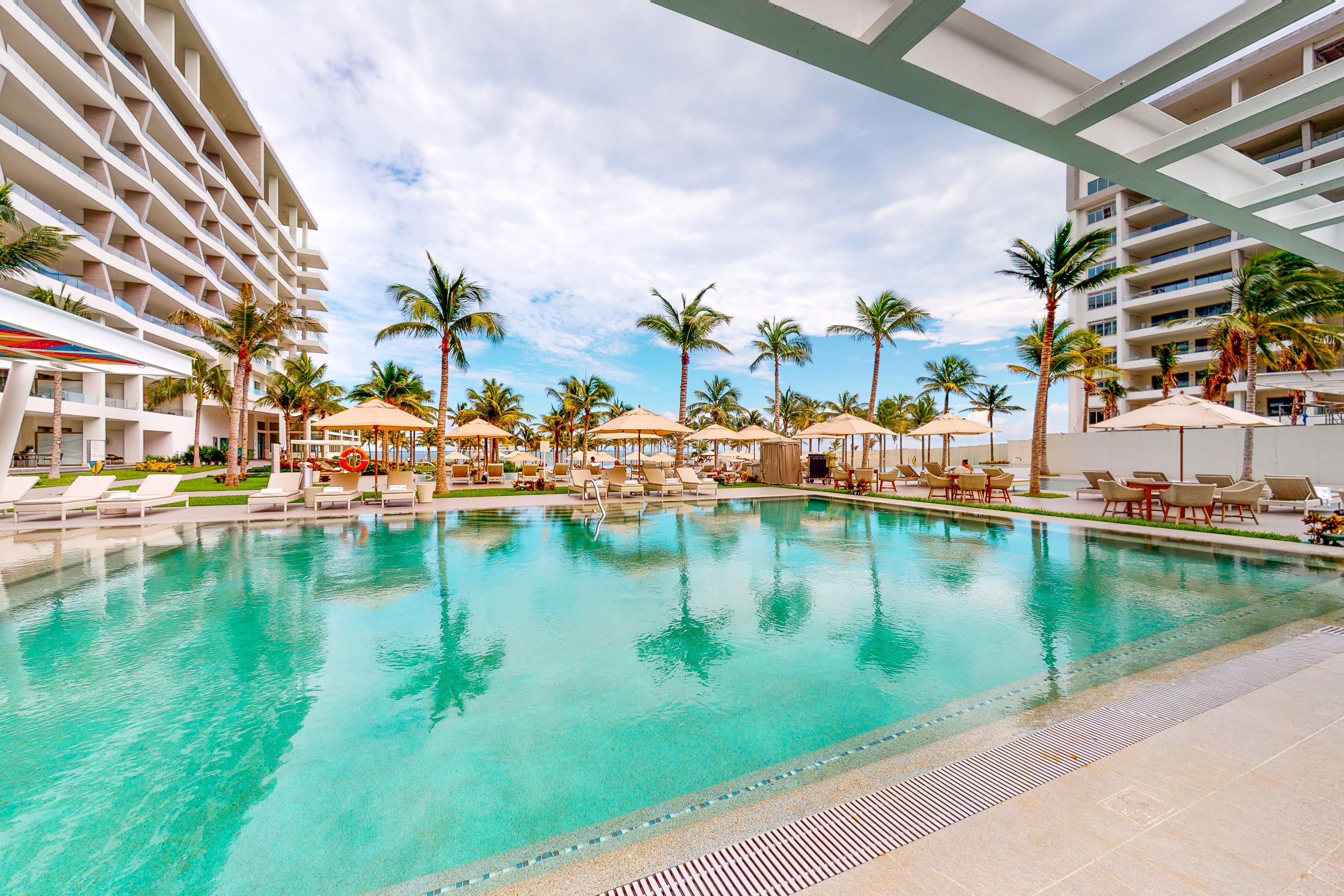 Royal 4401 at Garza Blanca 2