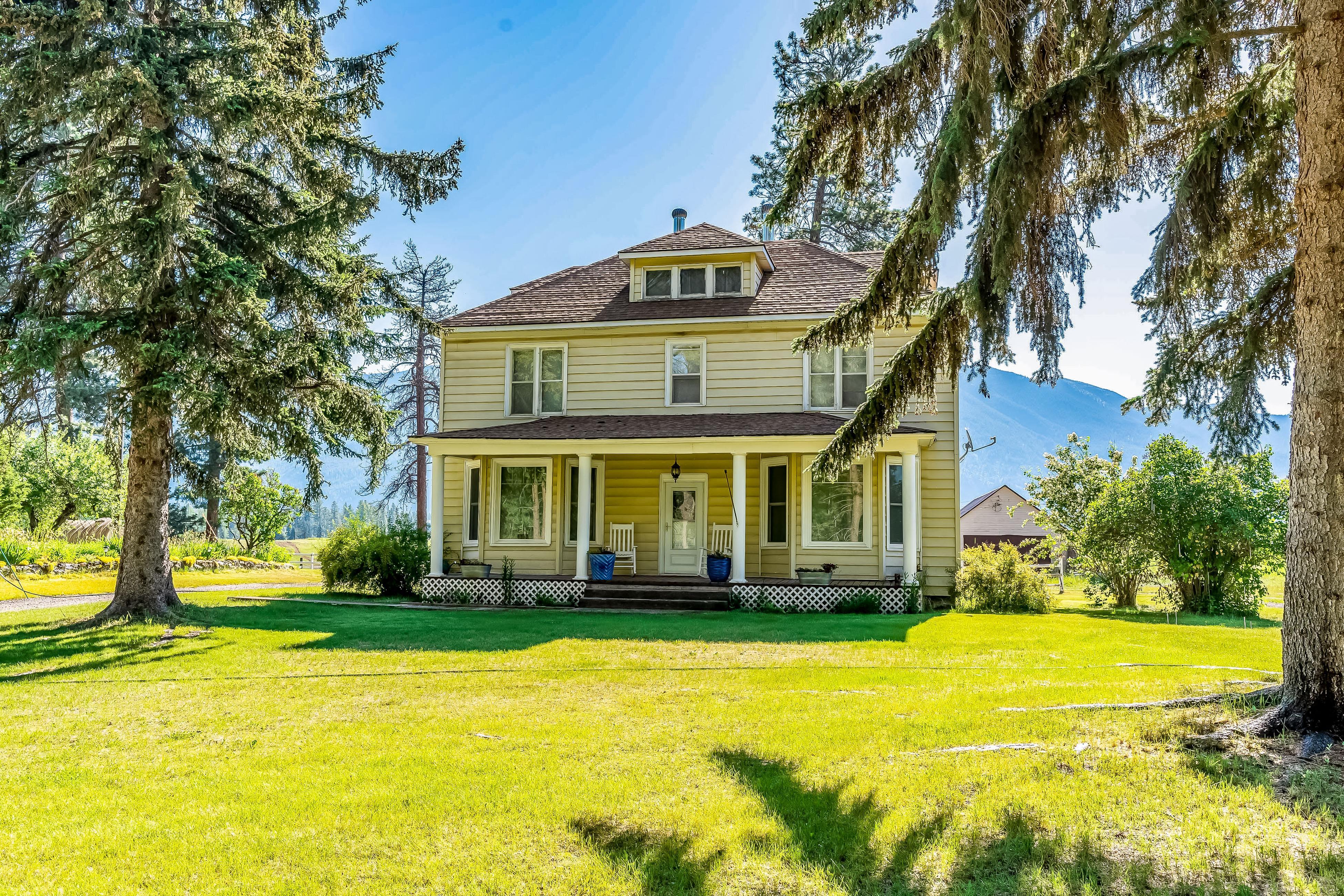 Columbia Falls Ranch Living