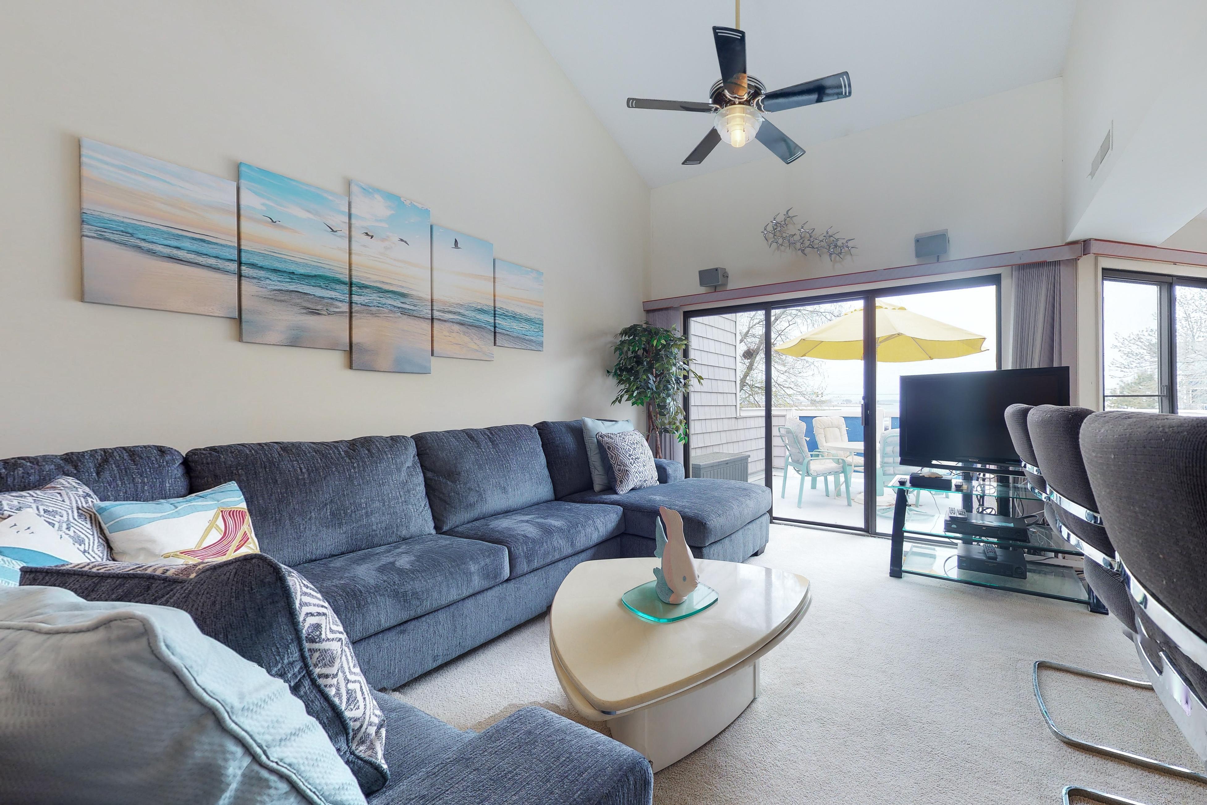 East of the Sun --- 40026 East Sun Dr. #622