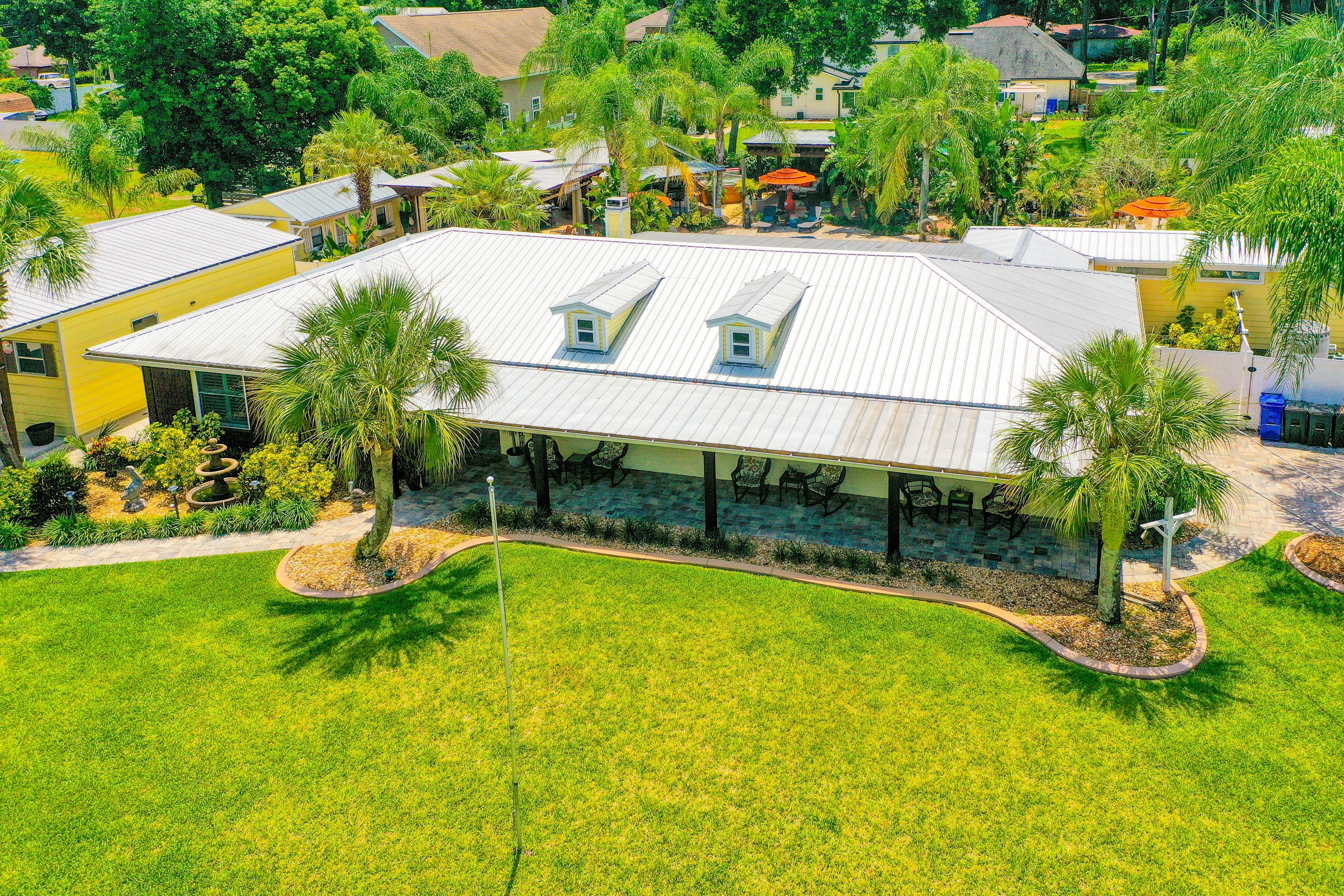 Luxury Resort Style Villa near St. Johns River