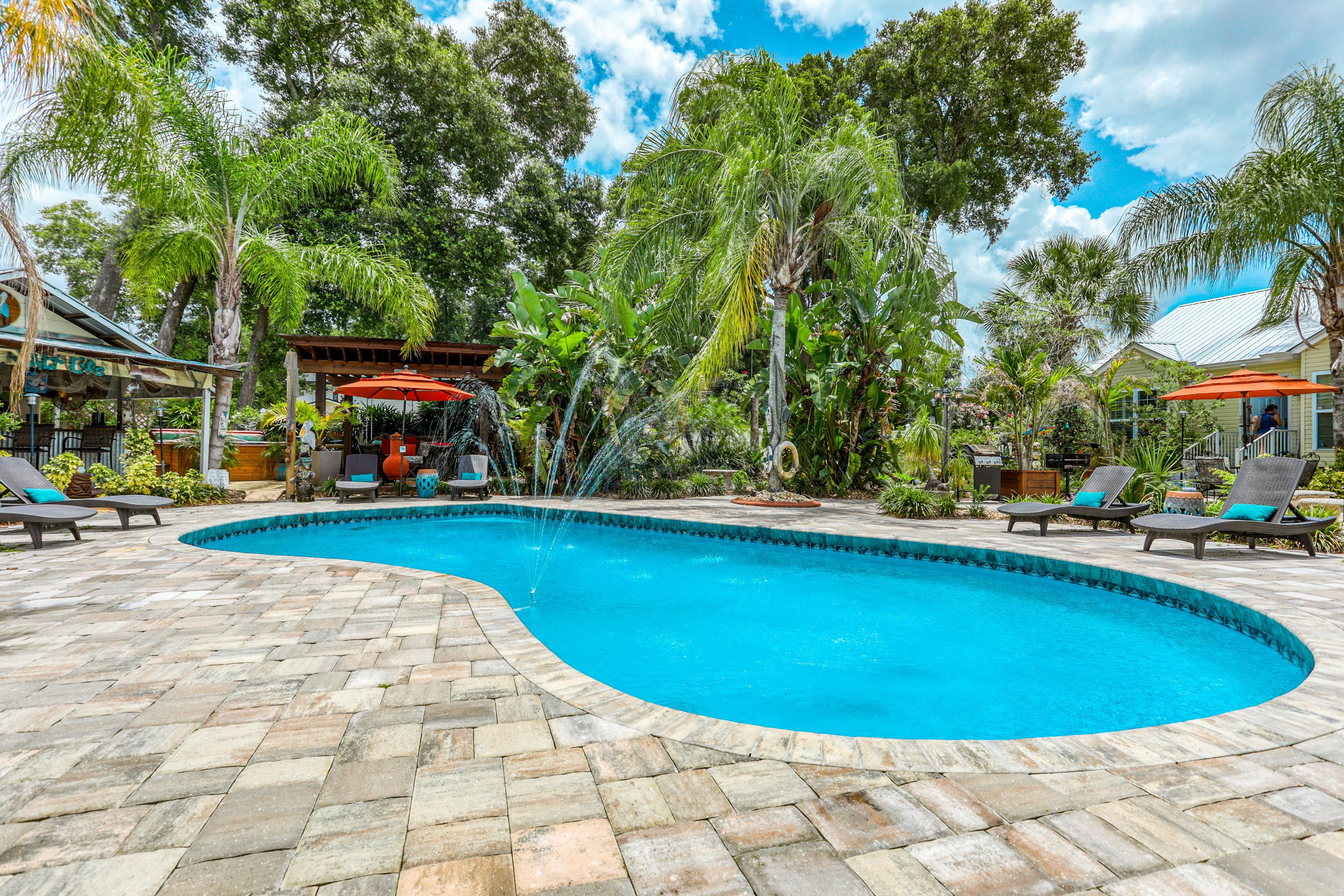 Luxury Resort Style Cottage near St. Johns River 2