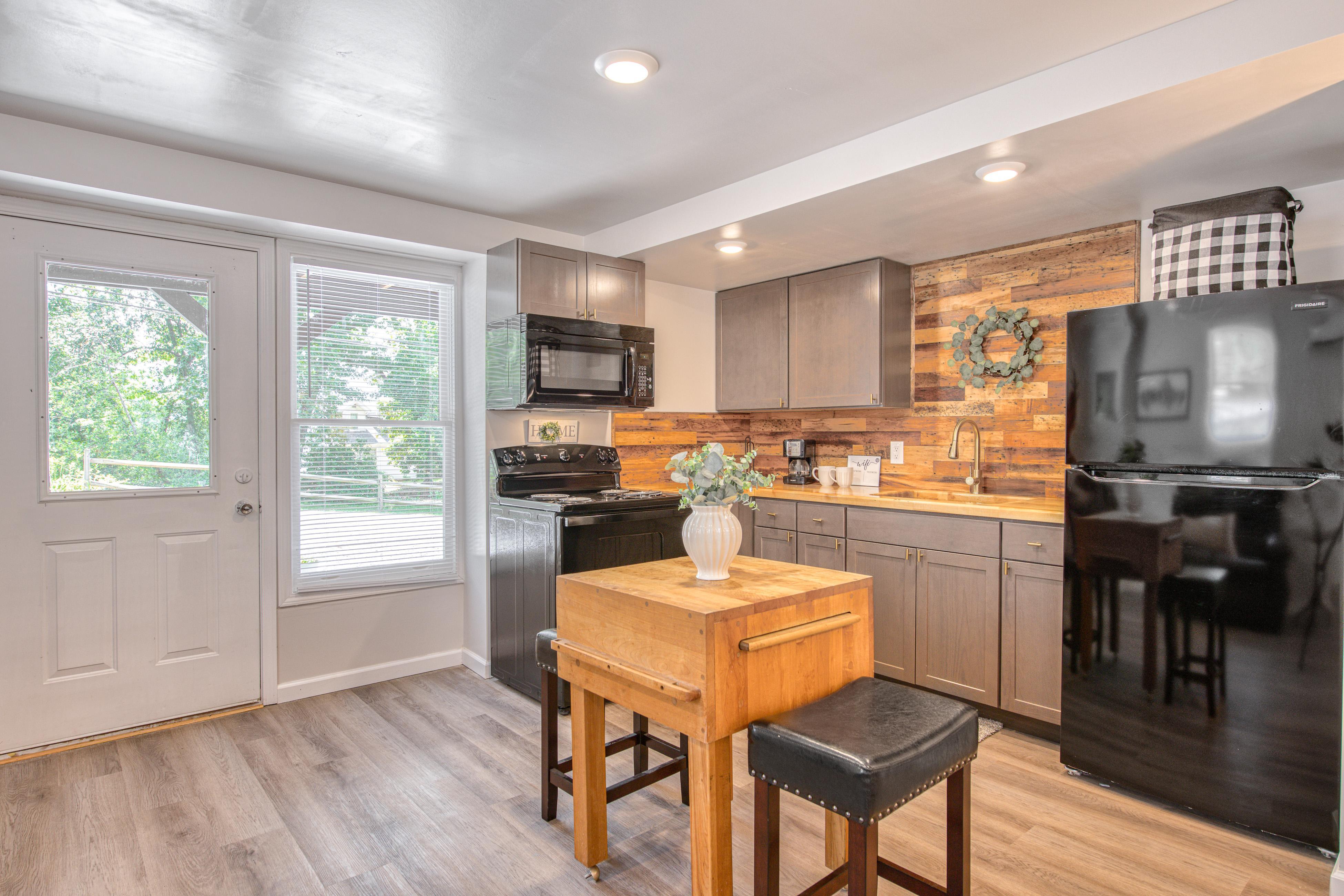 The Nest Yellow Door 6