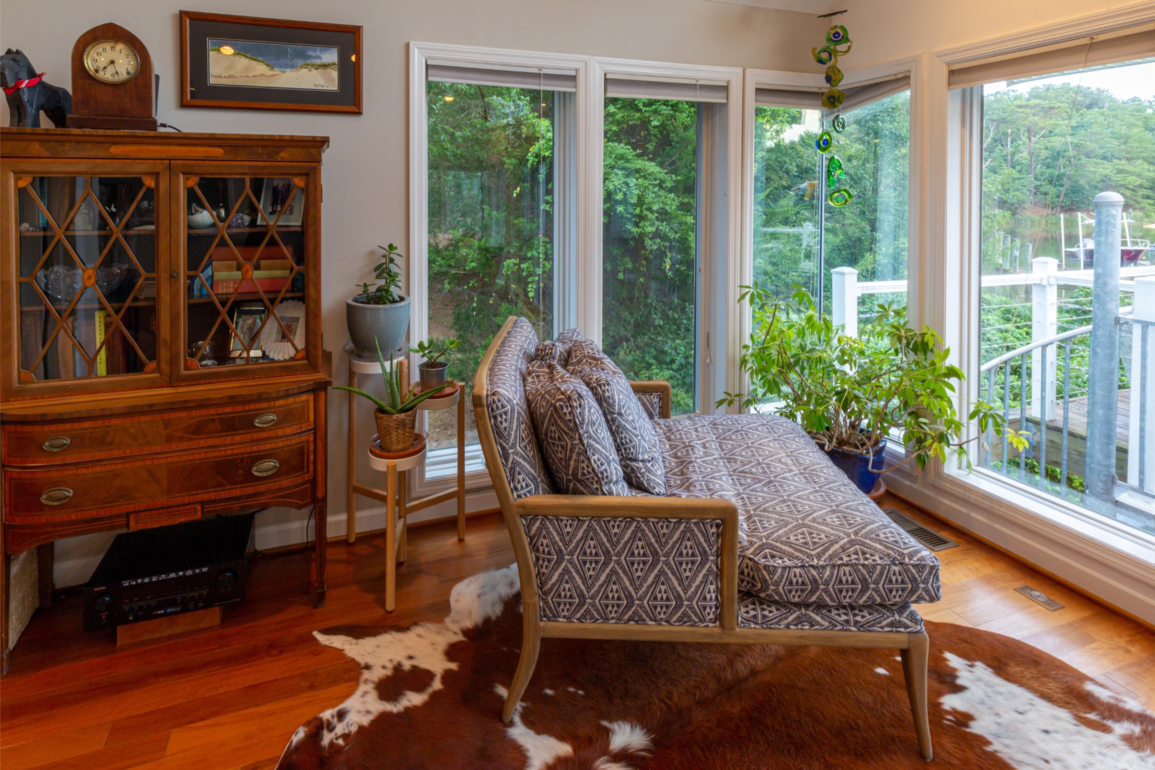 Waterfront and Wine 5