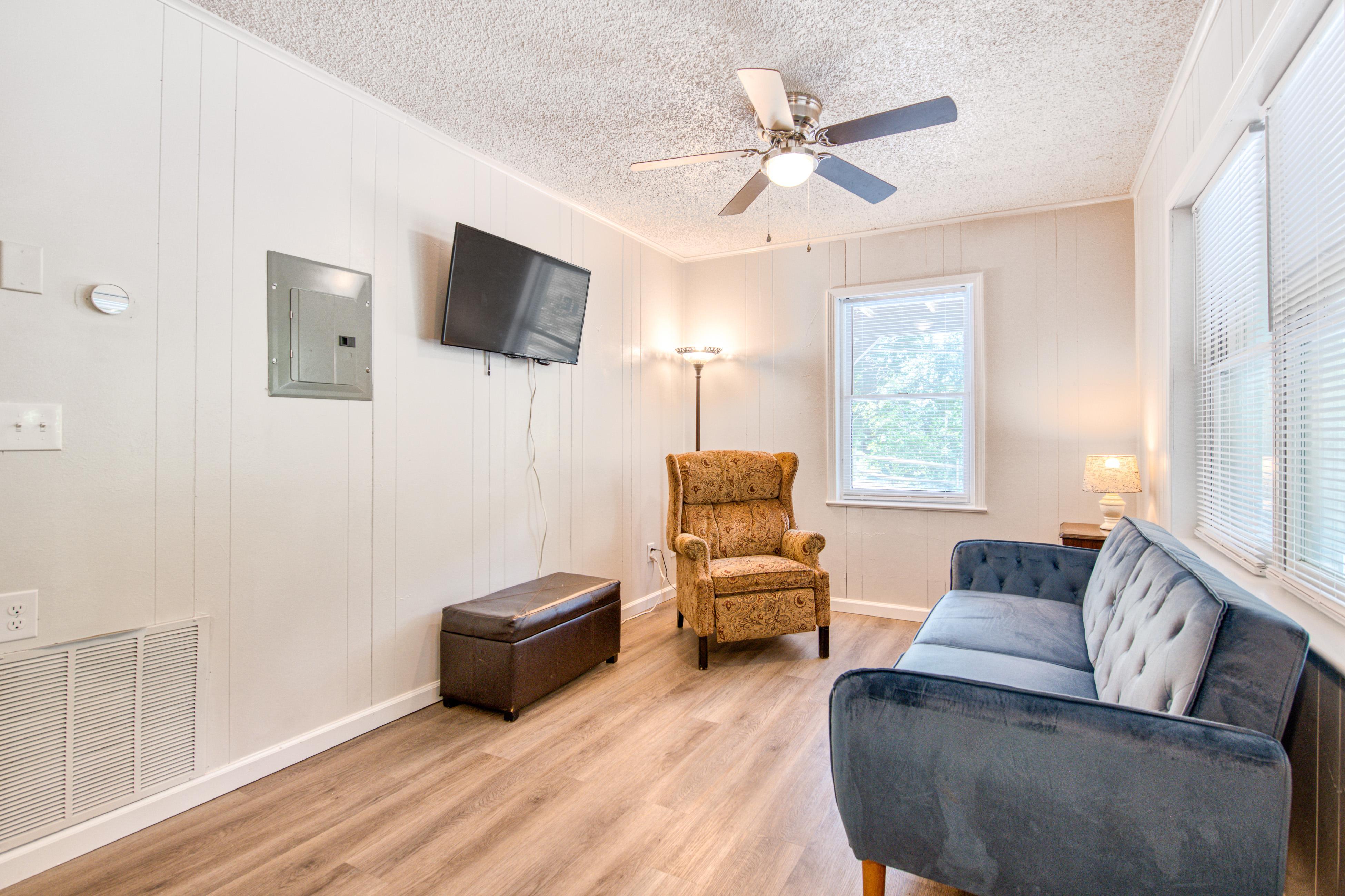 The Birdhouse Red Door 4