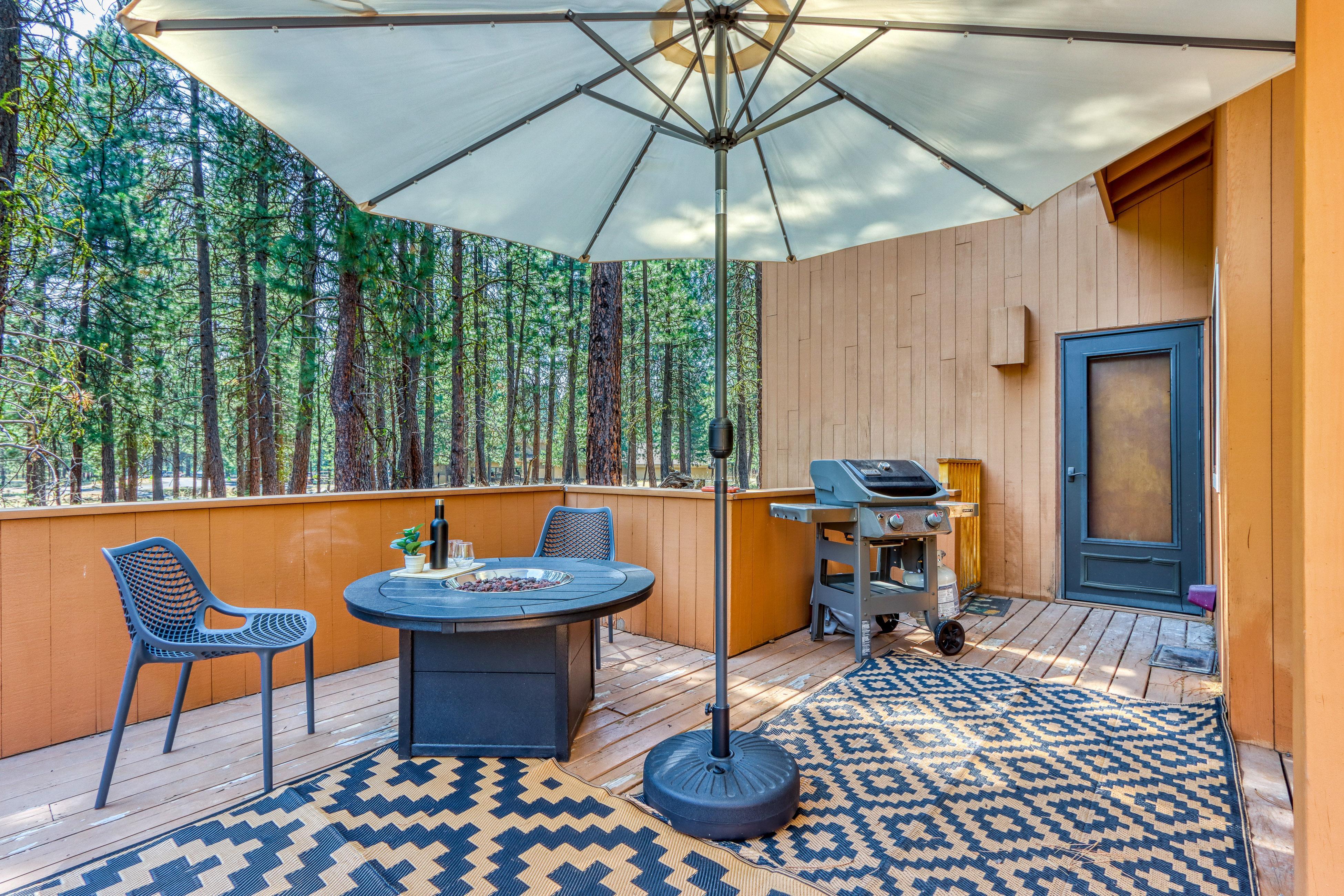 Mid Century Lodge 3