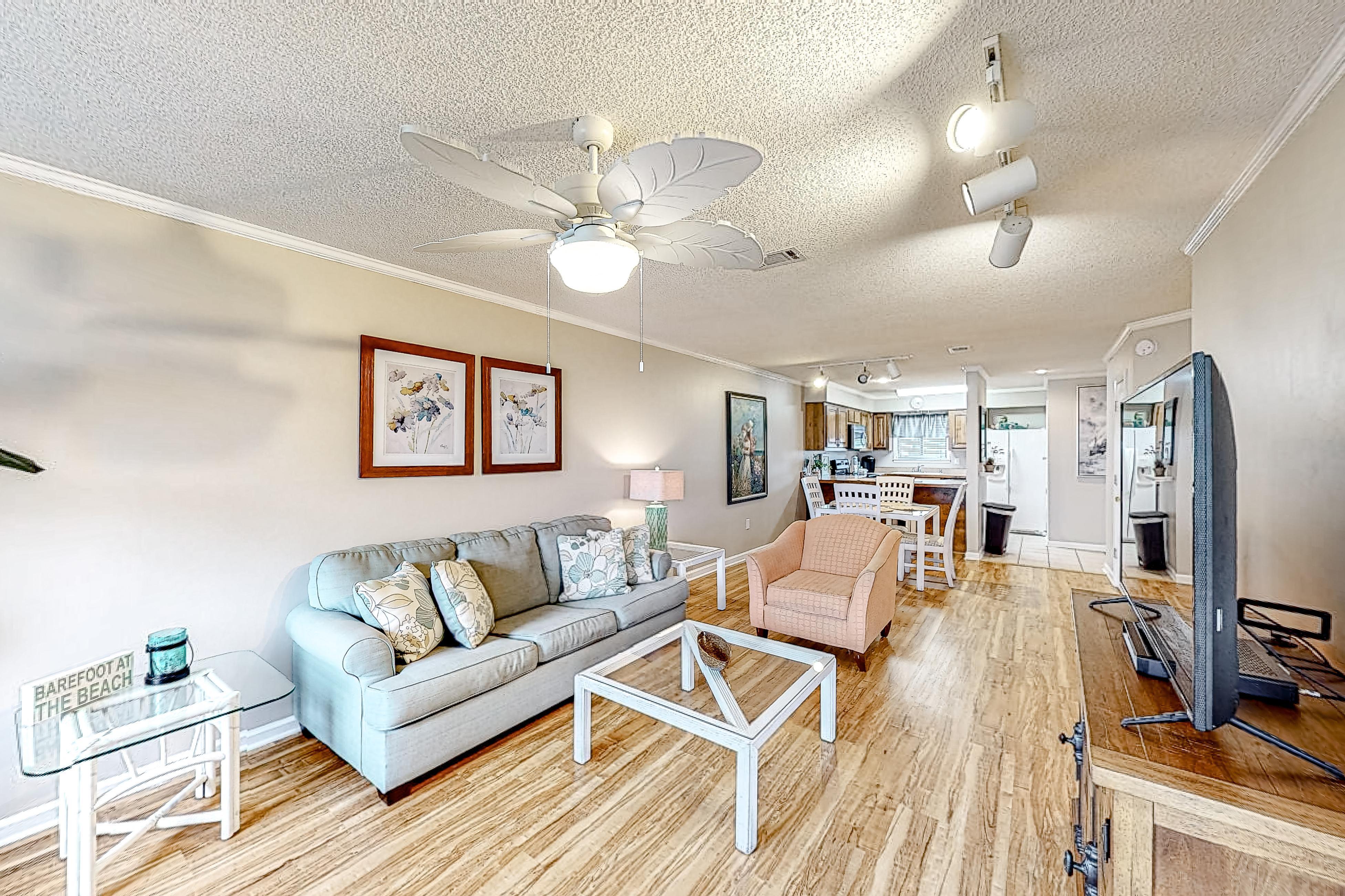 Sunset Harbor Palms 1-110 | Photo 3
