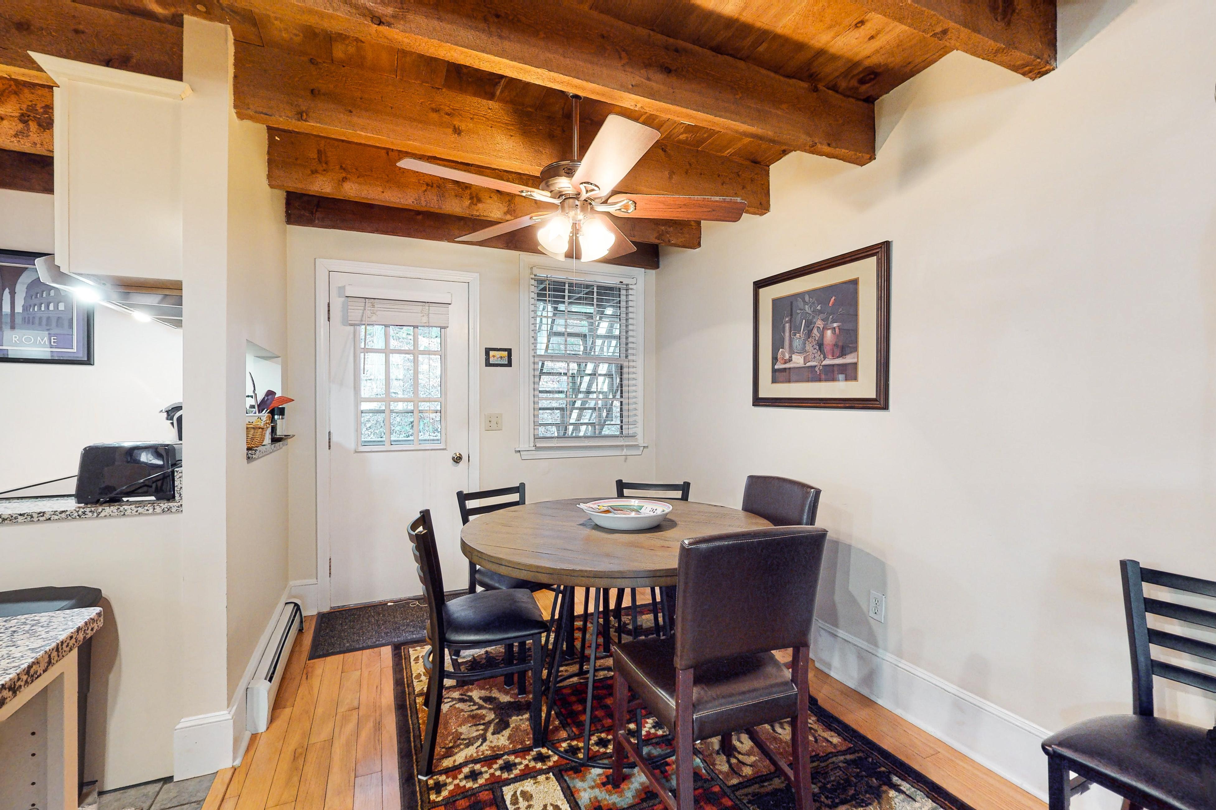 Quechee Hollow Comfort 6