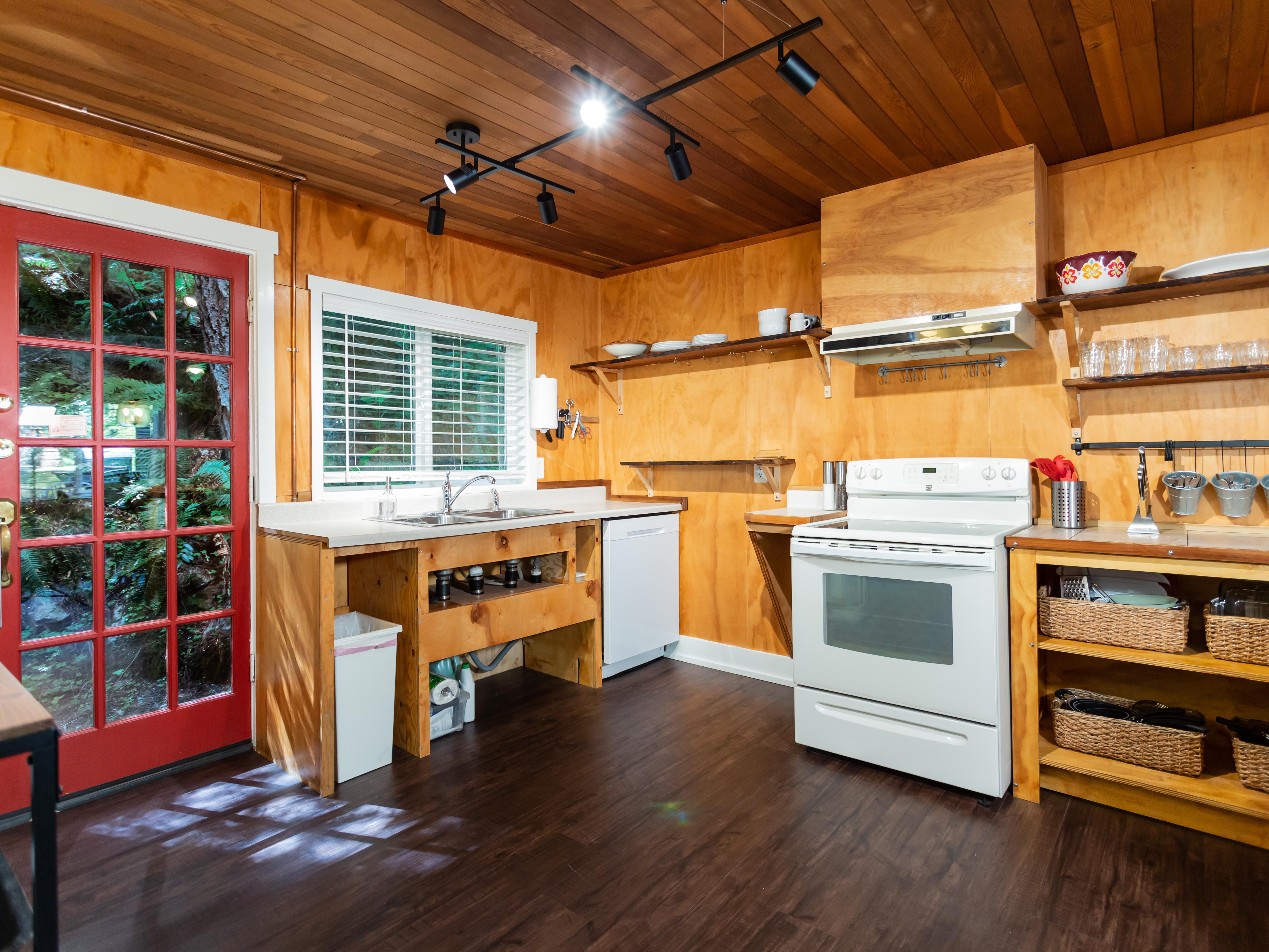 Birdhouse Cottage 6