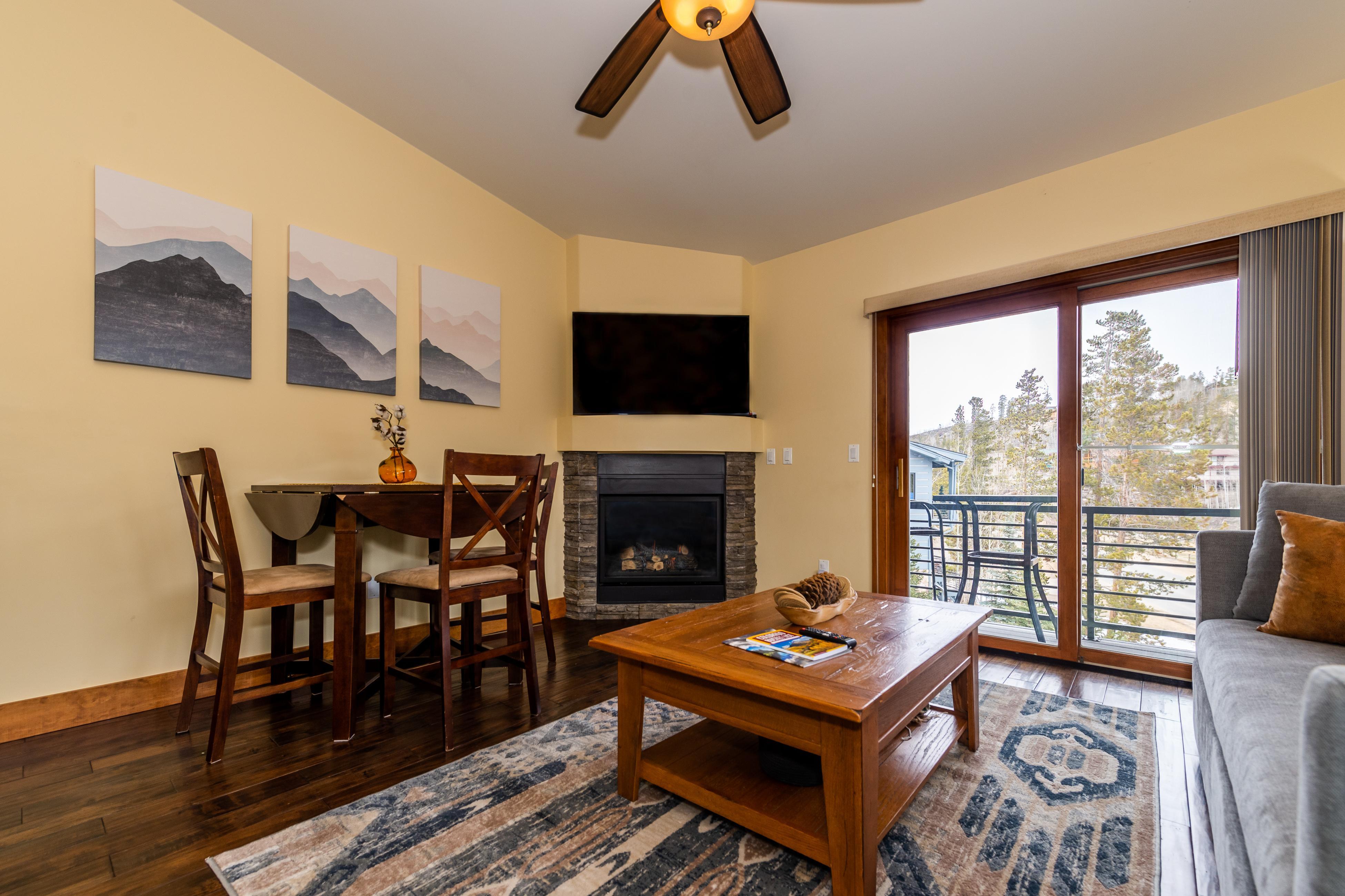 Modern Grand Lake Luxury 4