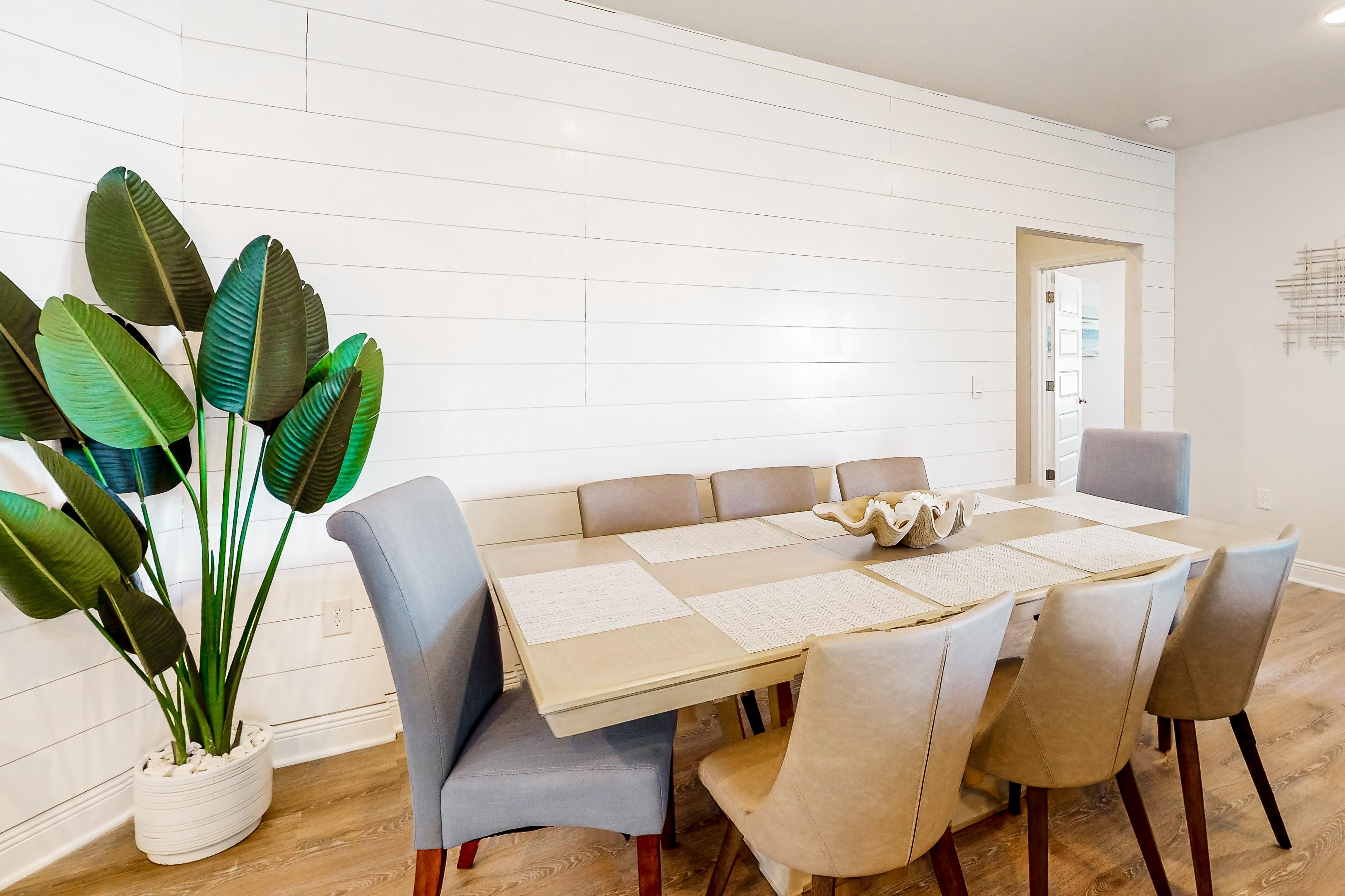 Sun of a Beach 3 - 4 Bikes Included 6