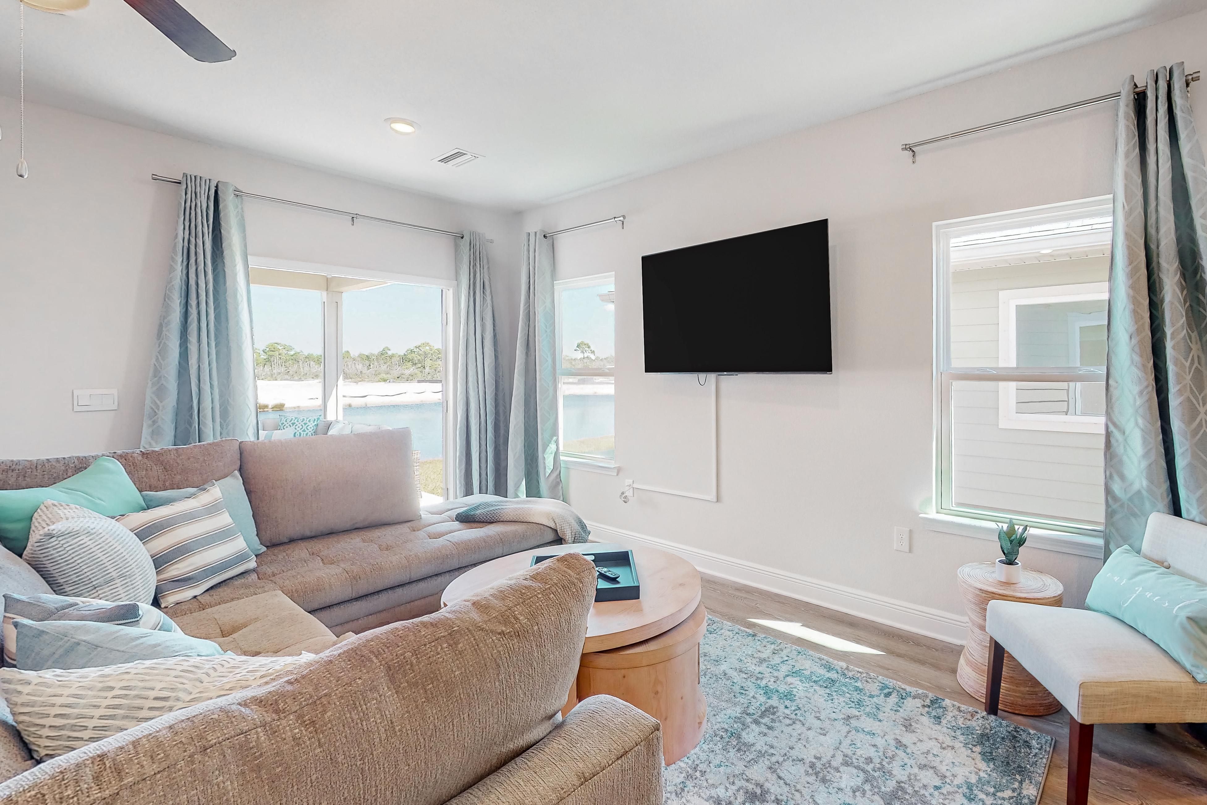 Sun of a Beach 3 - 4 Bikes Included 2