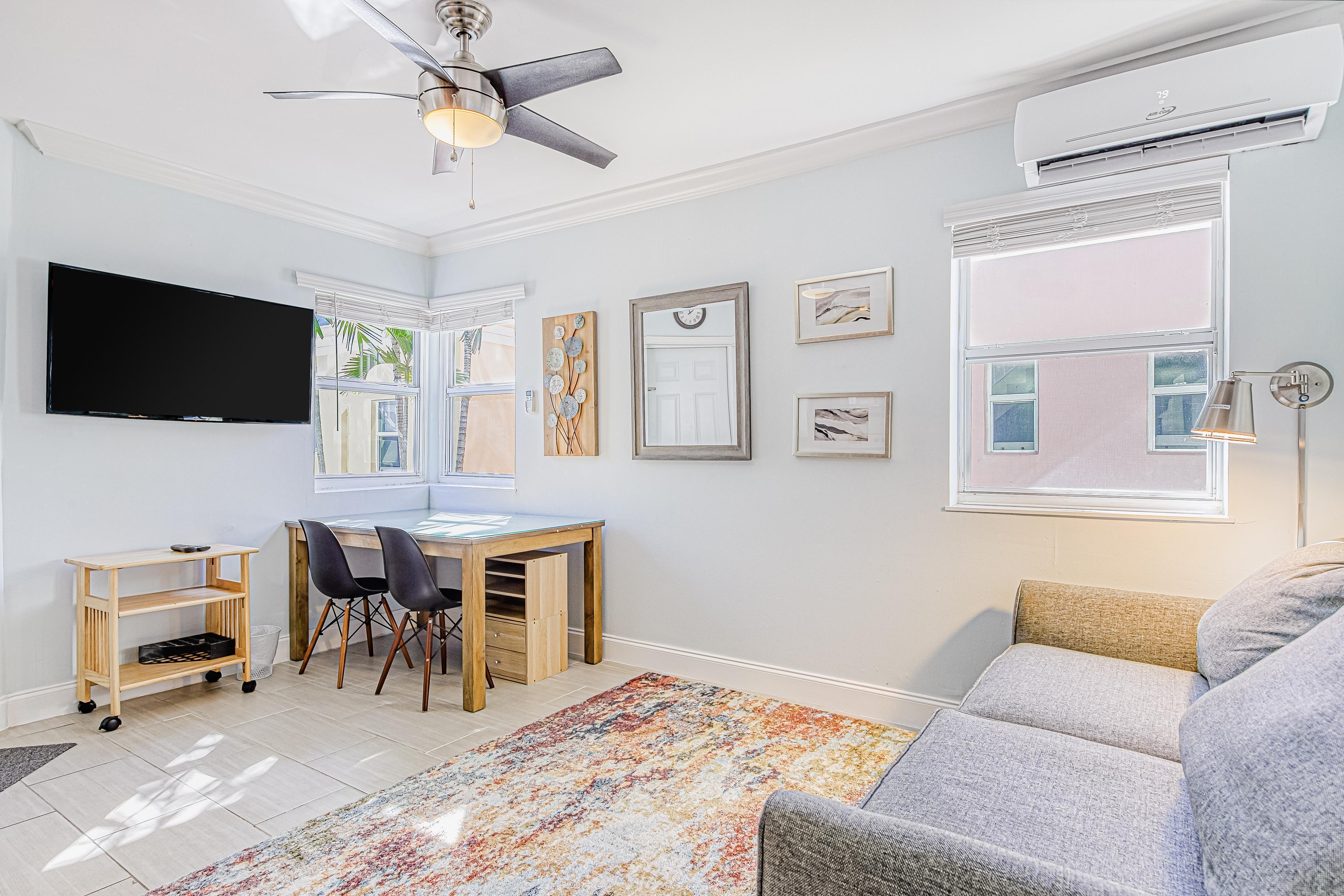 Hollywood Garden V 6