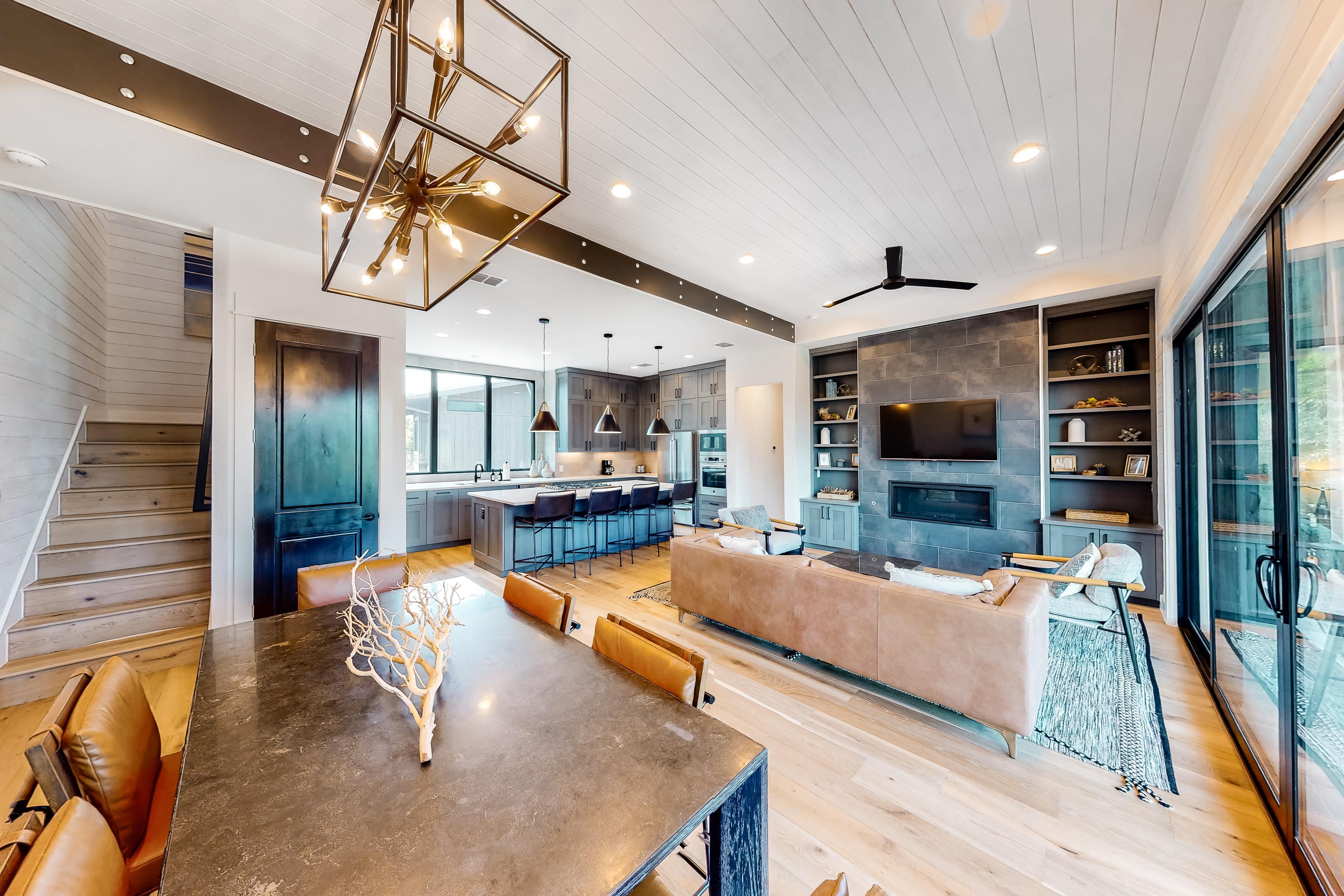 Riverbend Treehouse #2