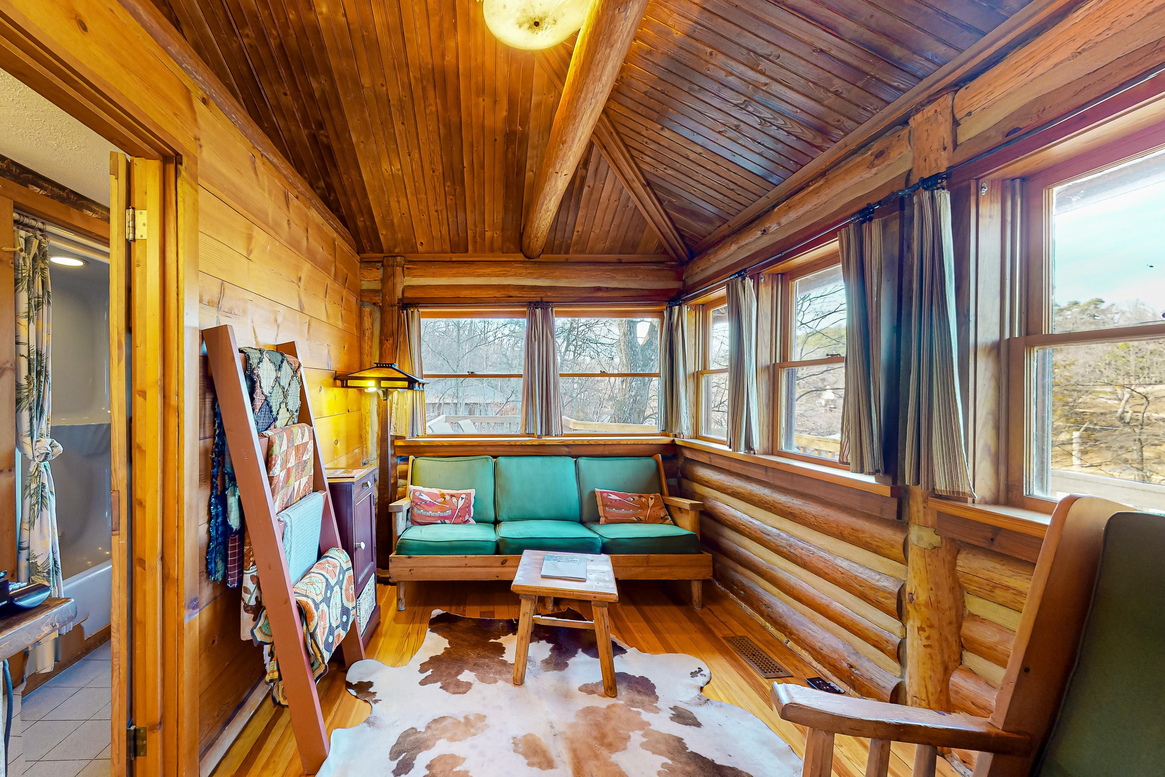 Lake Lucerne - Treehouse Cabin #01 4