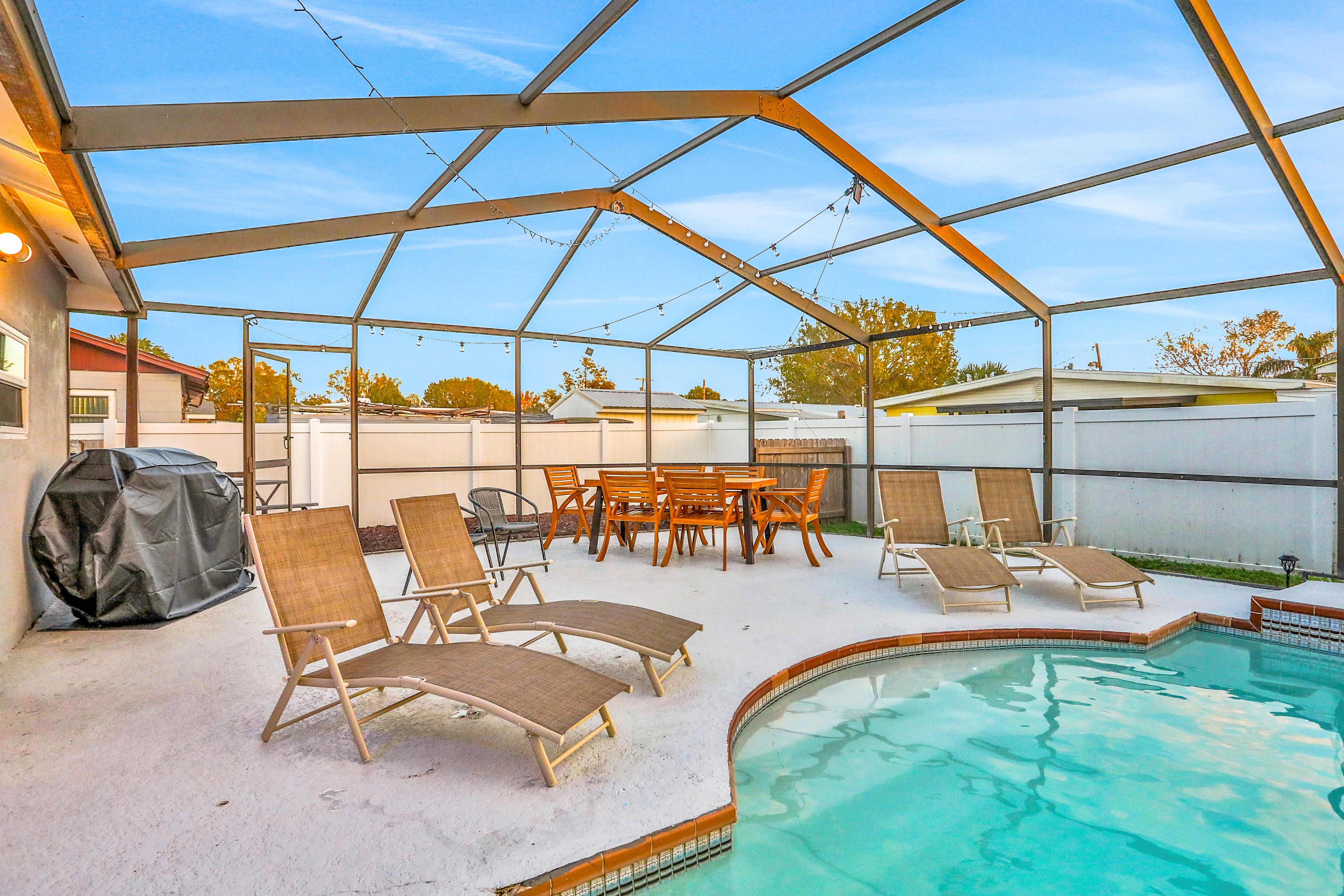 Poolside Paradise | Photo 2