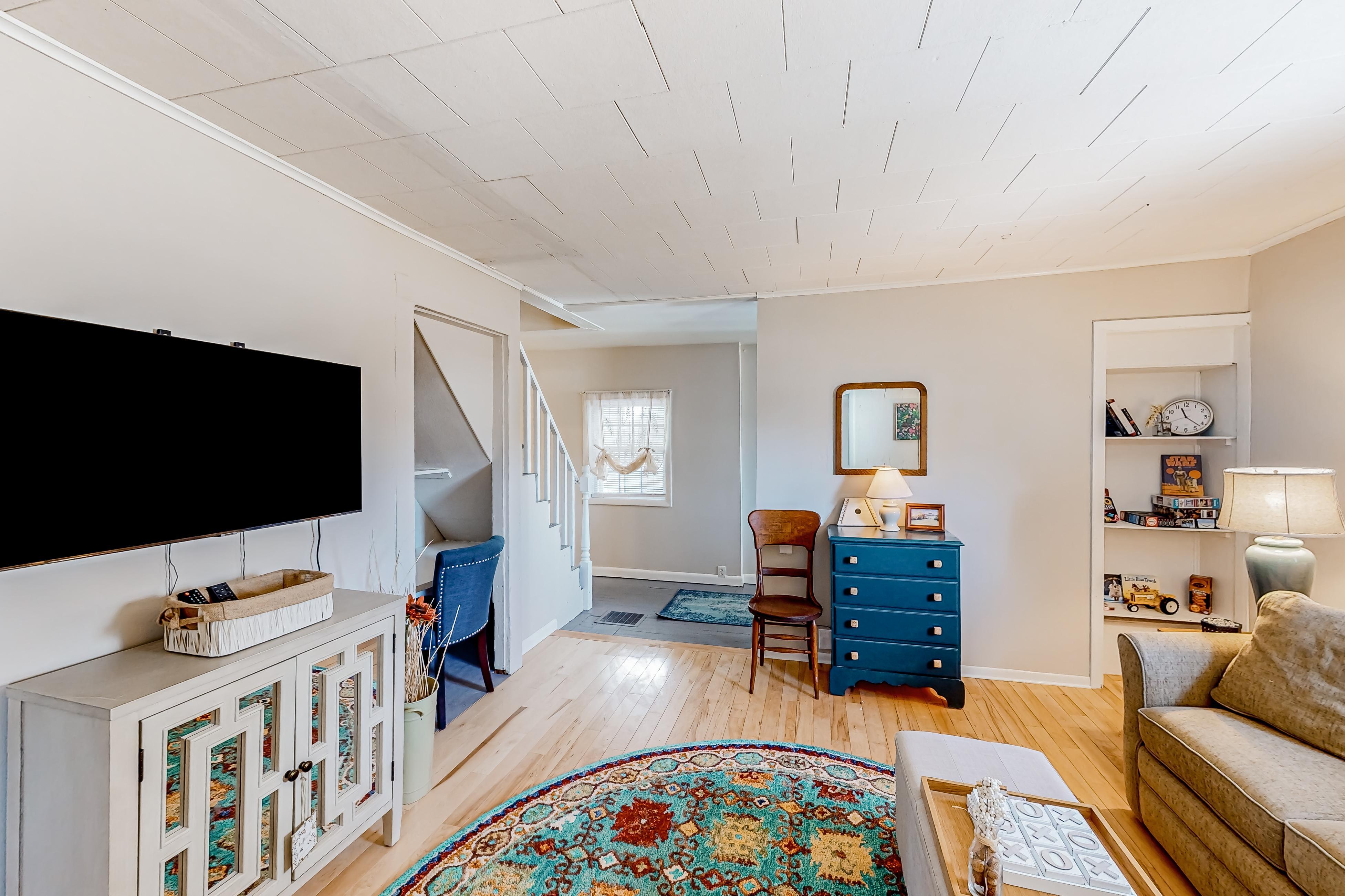 Maplewood Manor - Unit 1 5