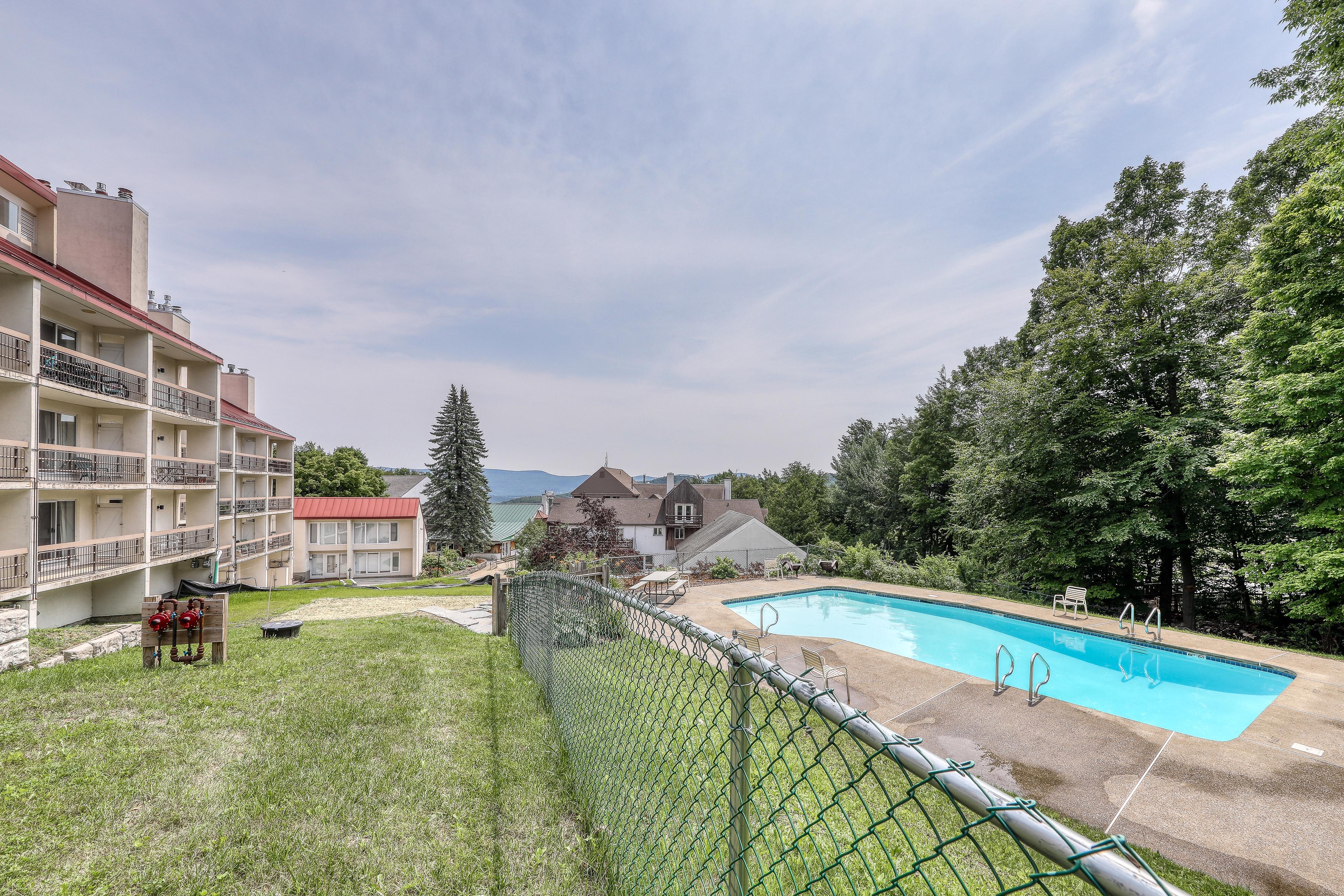 Mountainside 20 | Photo 2