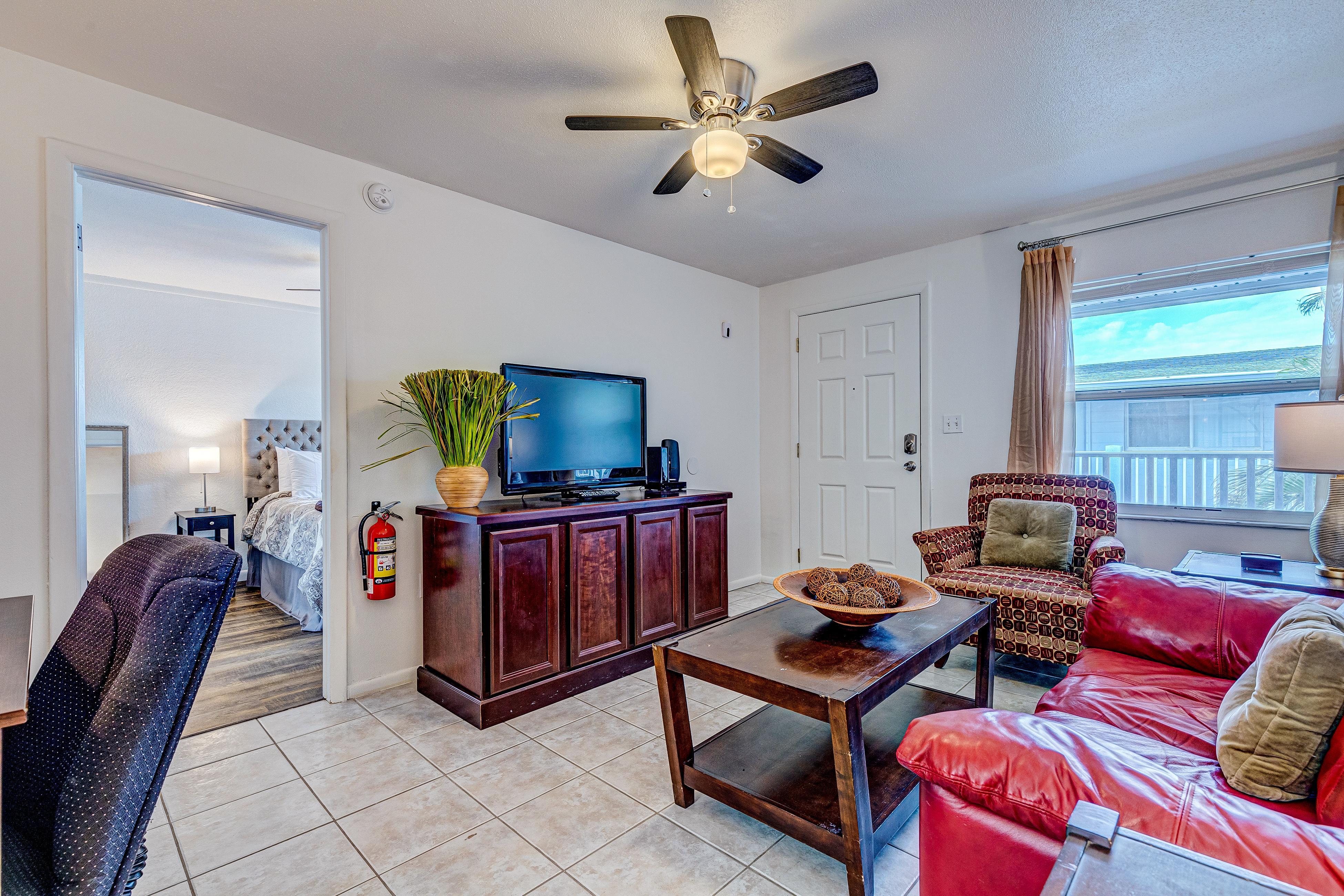 The Beach Awaits -30-day rental 6