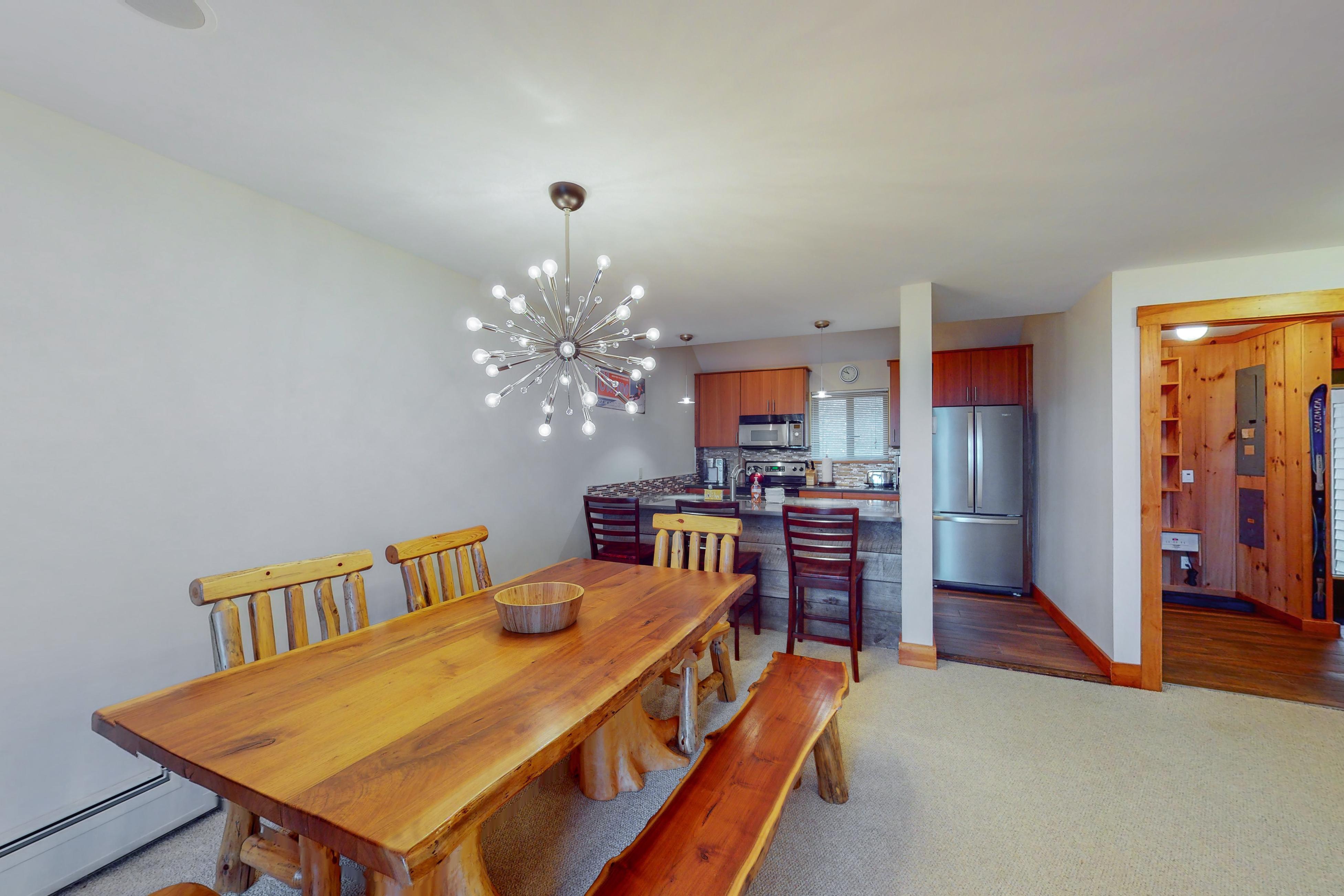 Sachem Slopeside - Okemo Trailside 21B 6