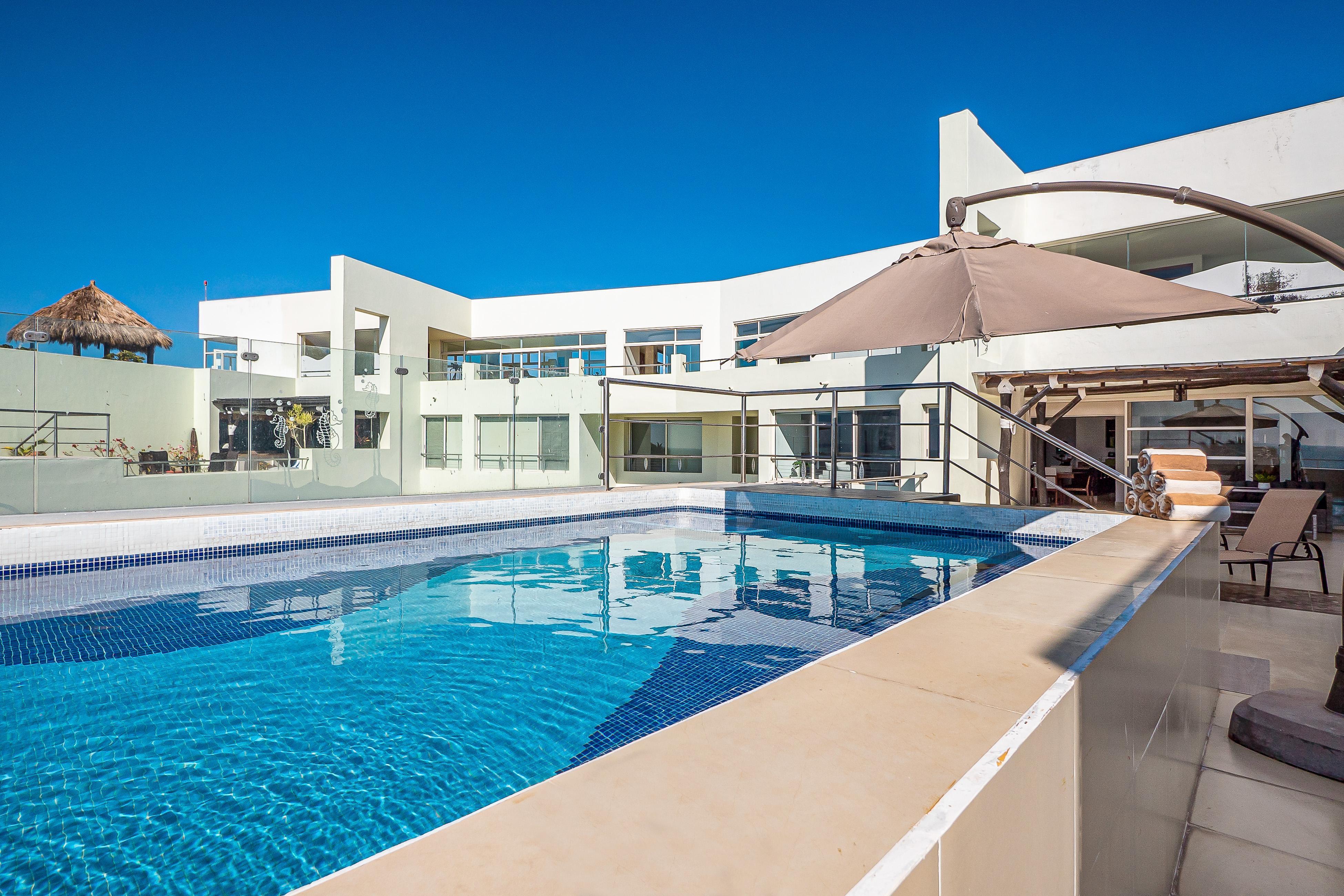 Nitta Condo # 503 Penthouse