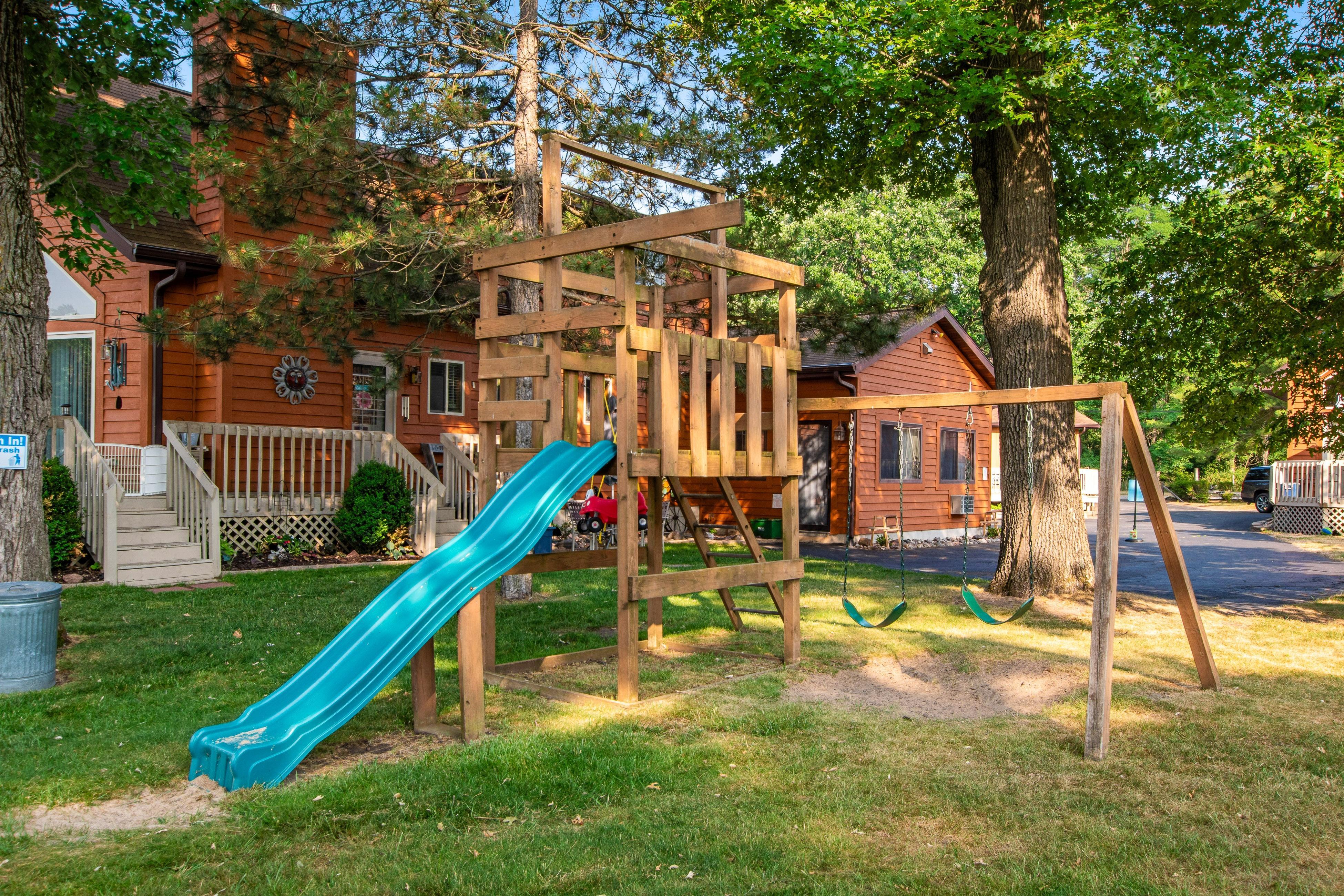 Thunderbird Resort Condo 1040B 6