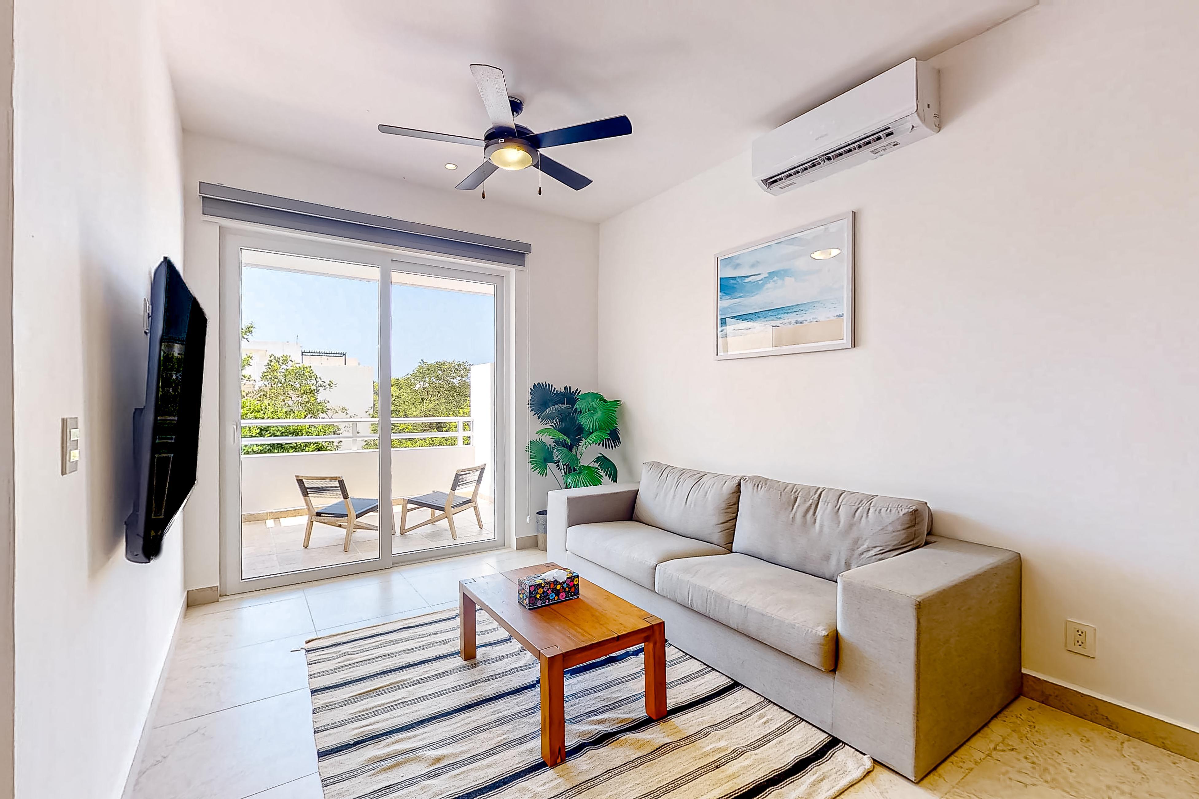 La Selva 303 at Sirenis Lockoff 1BR | Photo 2
