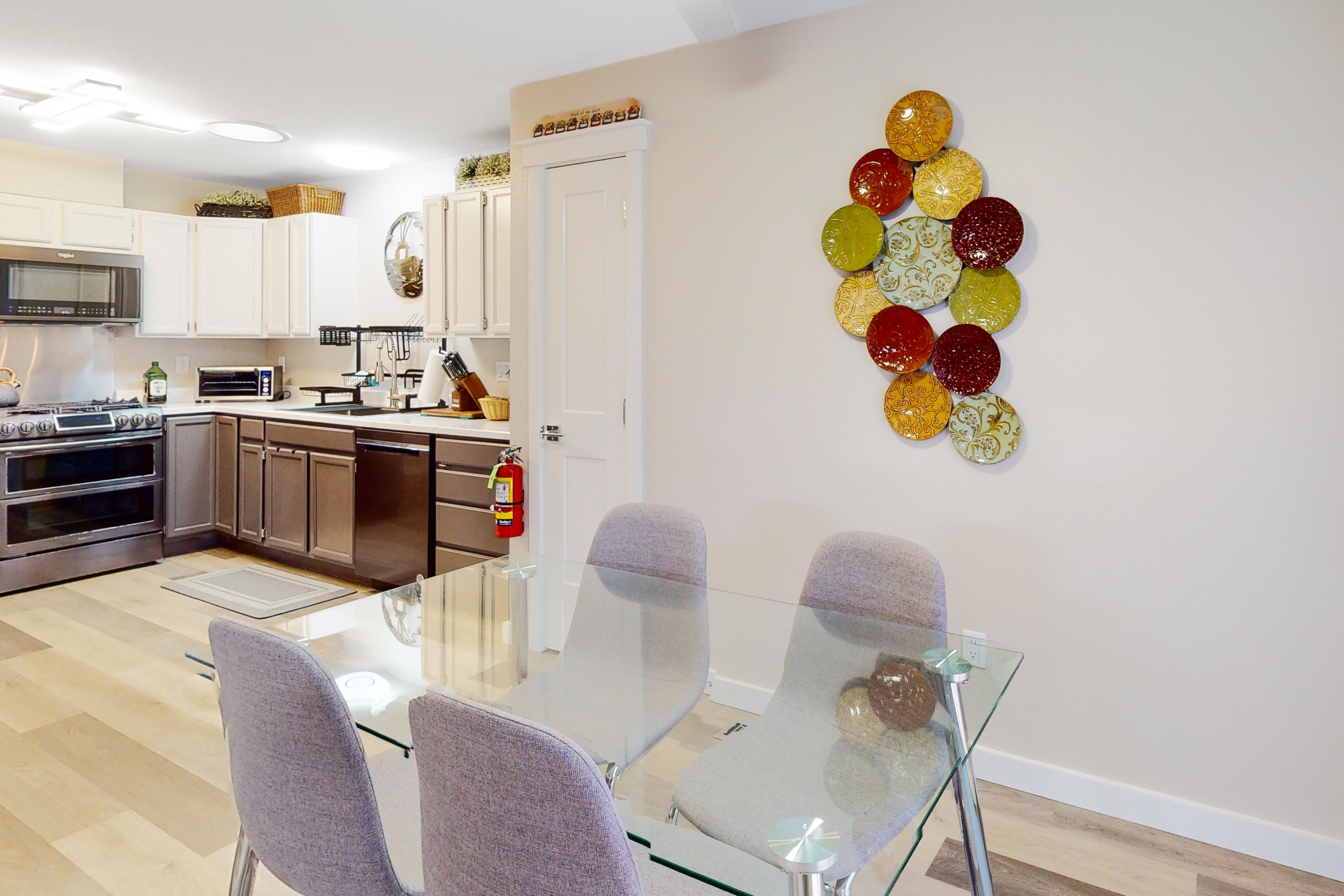 Modern Comfortable Oasis 6