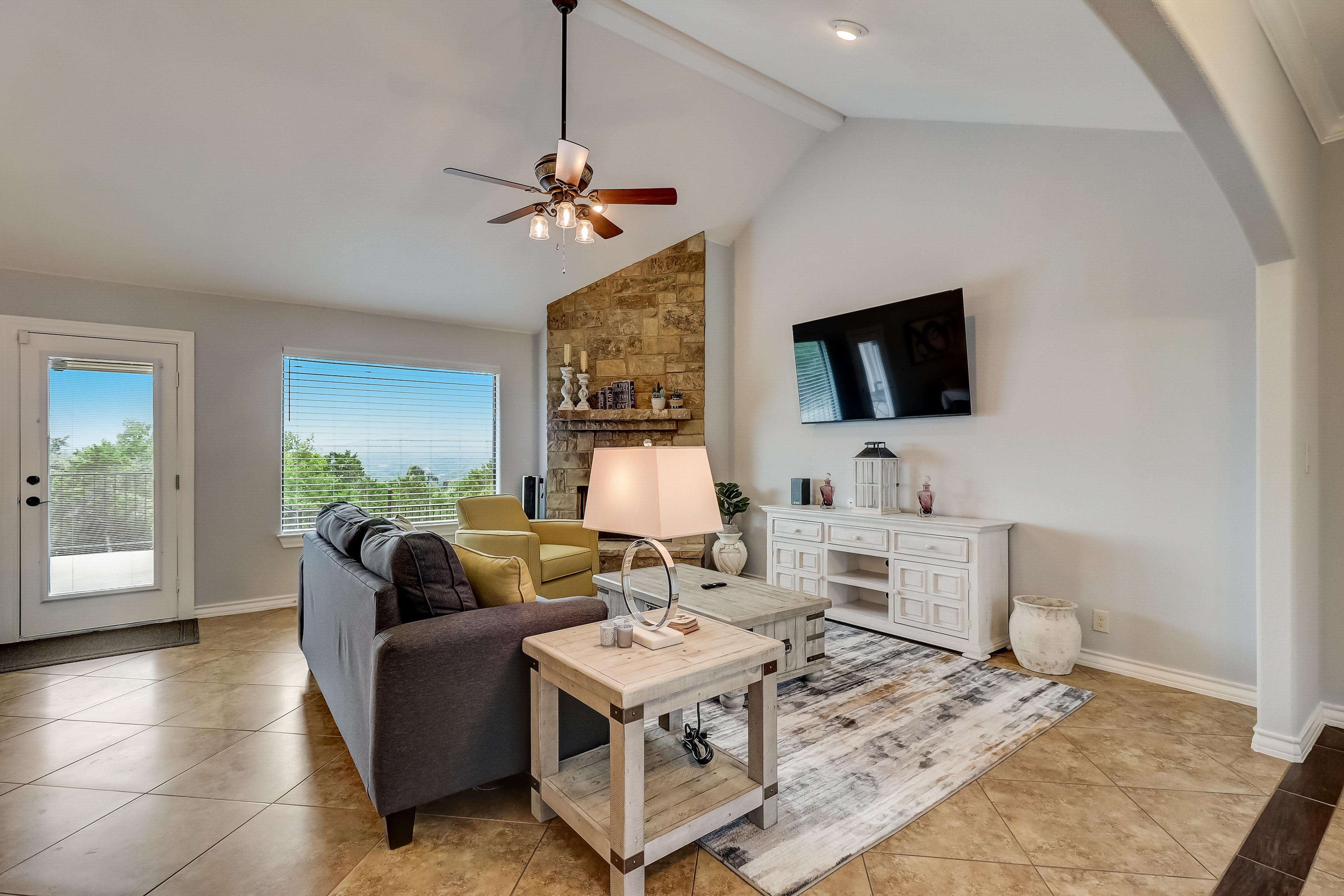 Hilltop Hideaway