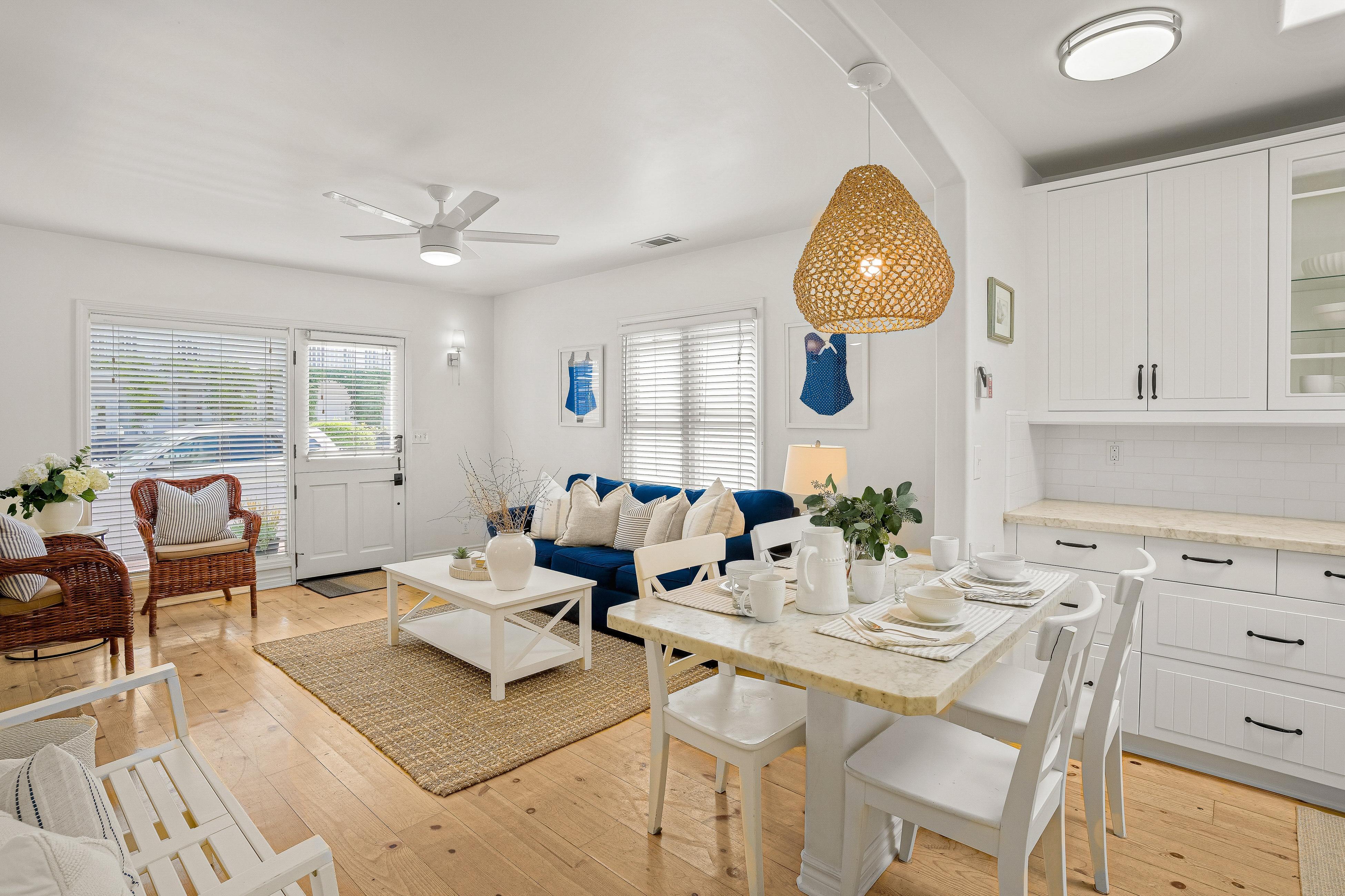 Newport Beach Cottage A 5