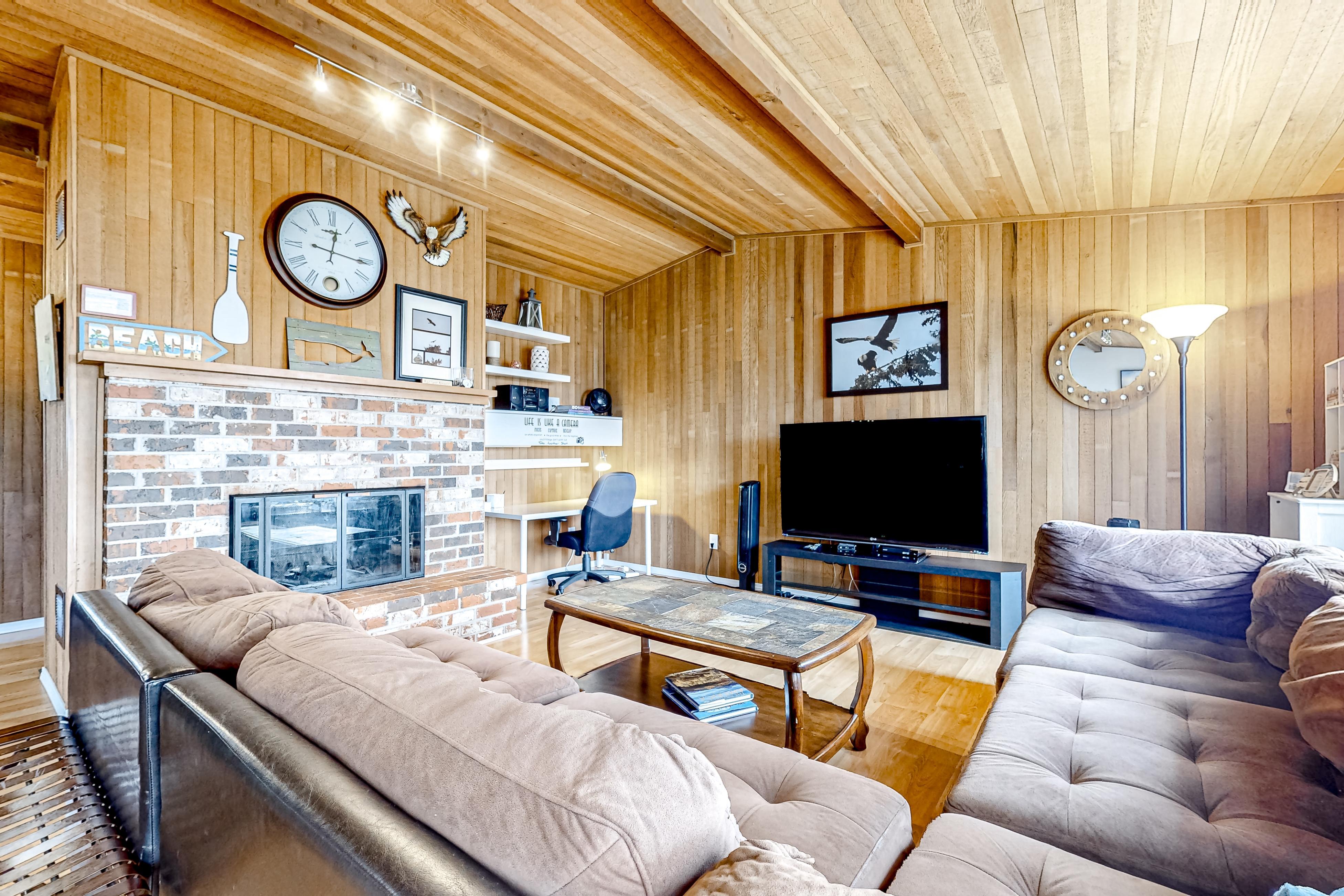 Resting Eagle Beach House 6