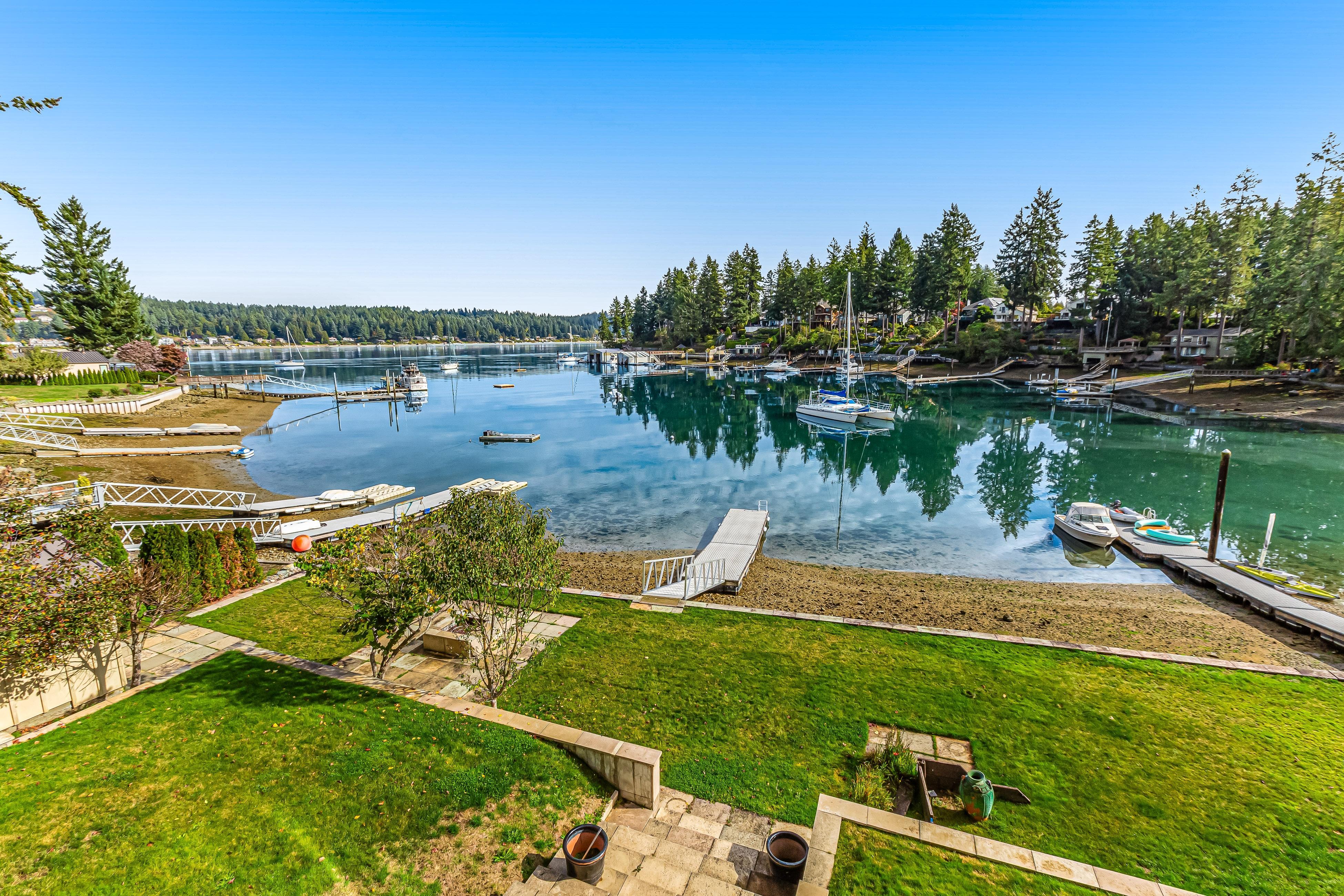 Driftwood Villa on Fox Island 3