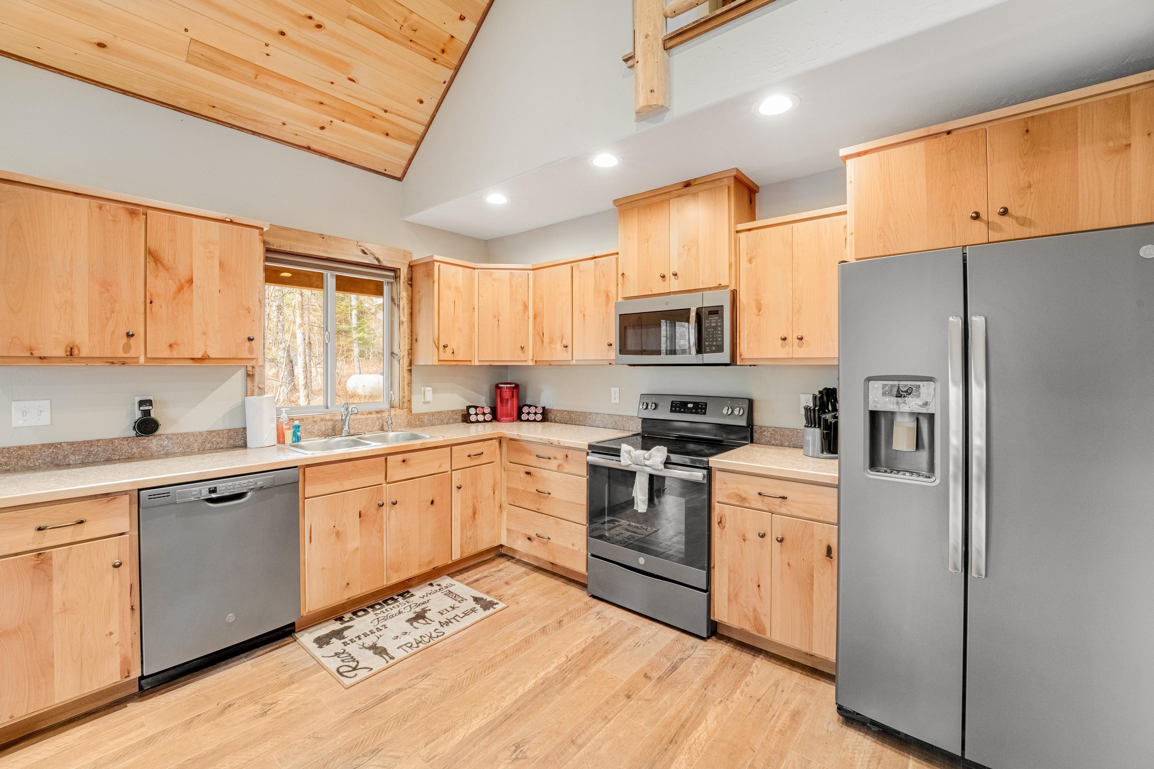 Experience Montana - Luxury Cabins #1, 6, 7, 8 & 9 4