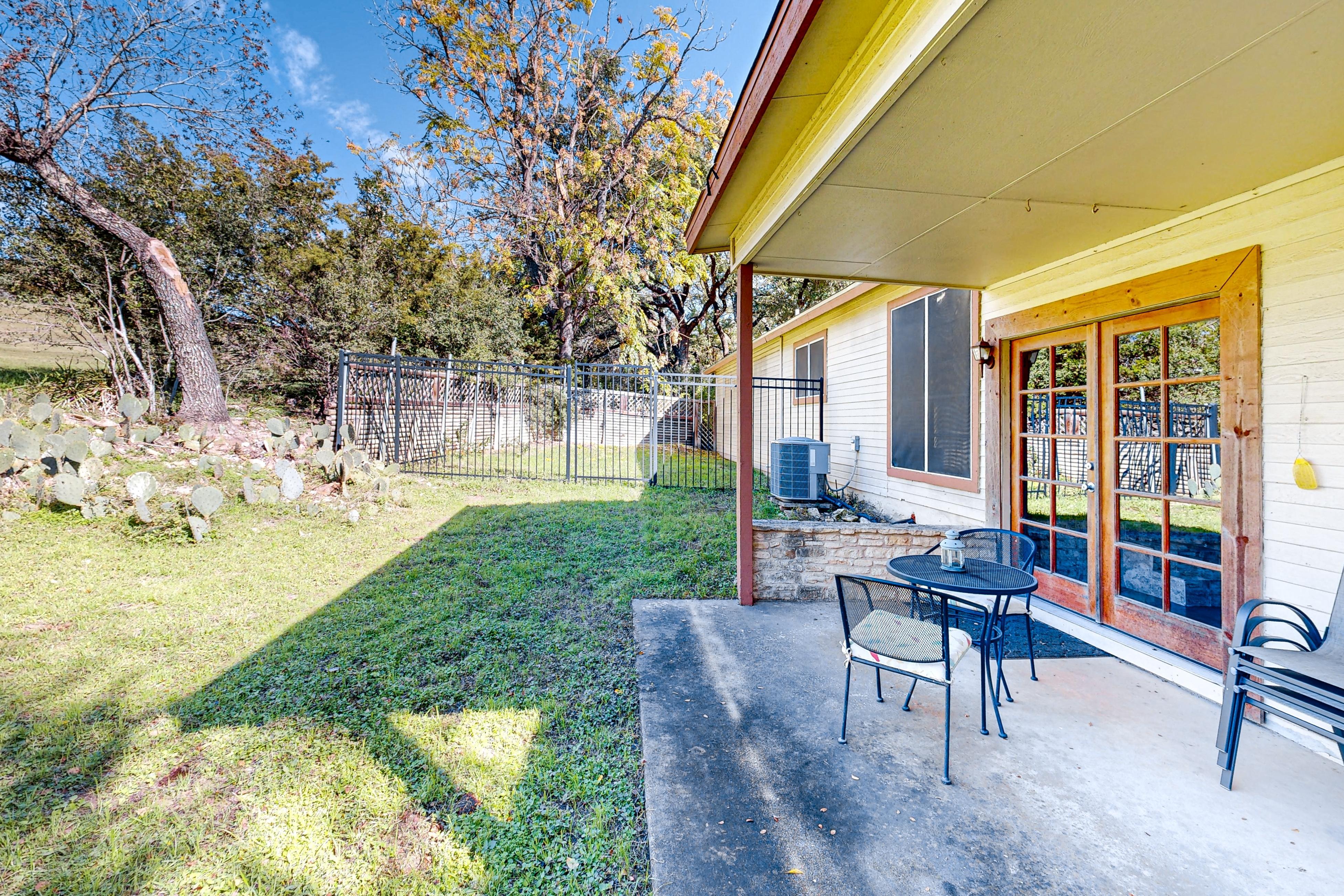 La Vie in Lago Vista 4