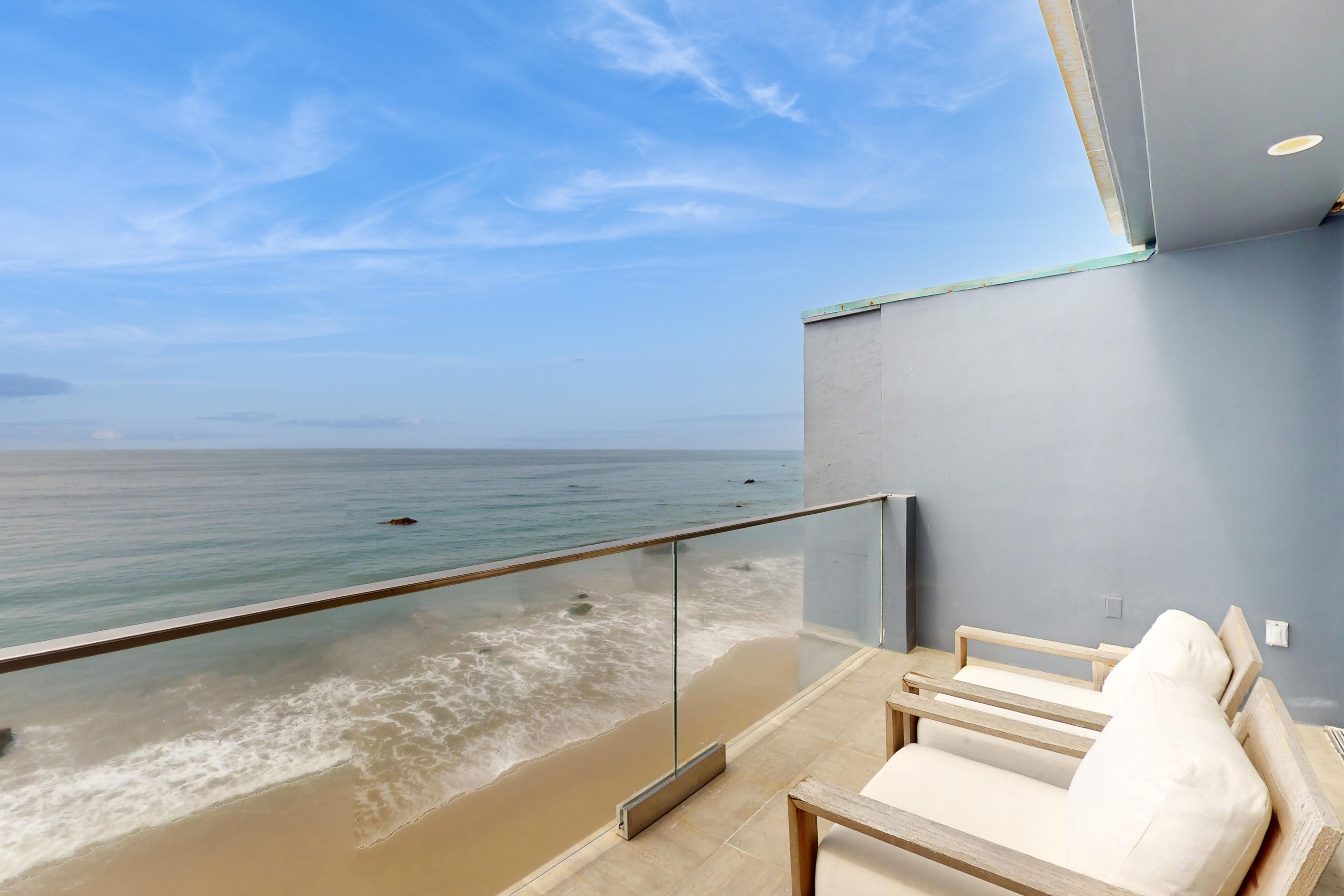 Malibu Beach Villa 2